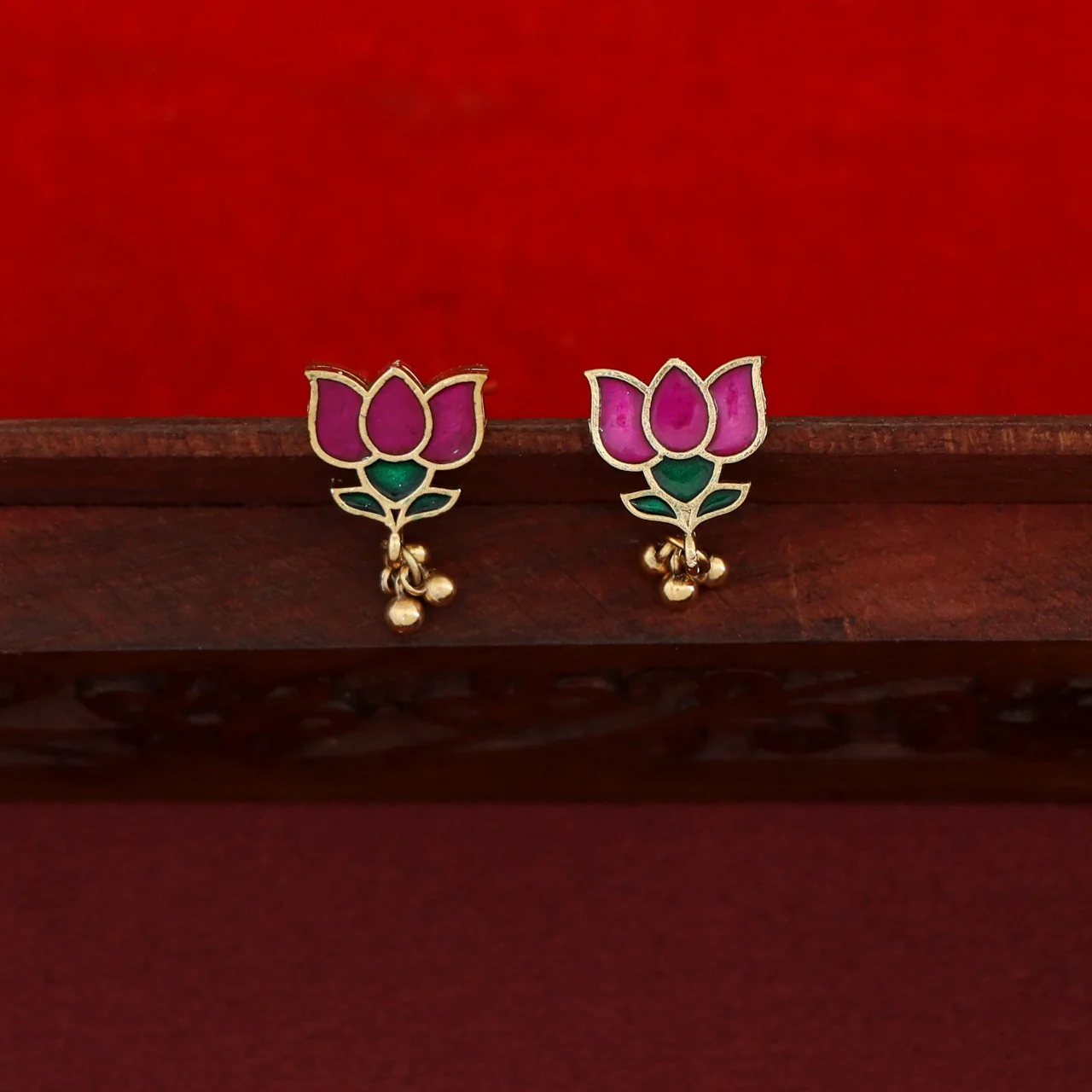 Hima Padma 5 Golden Ball Short Neckpiece With Earring - Image 8