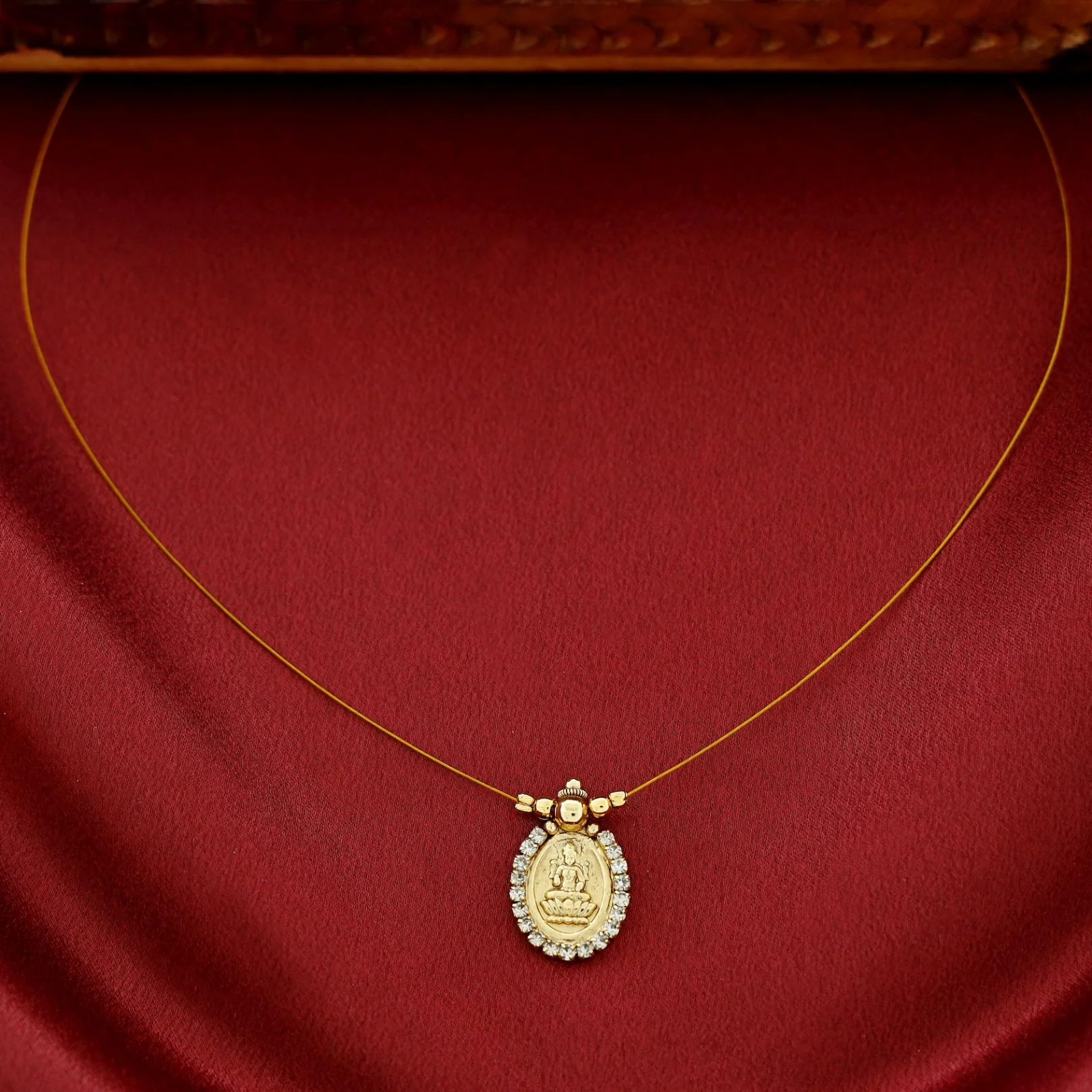 Himani Devi Pendant String Neckpiece - Image 3