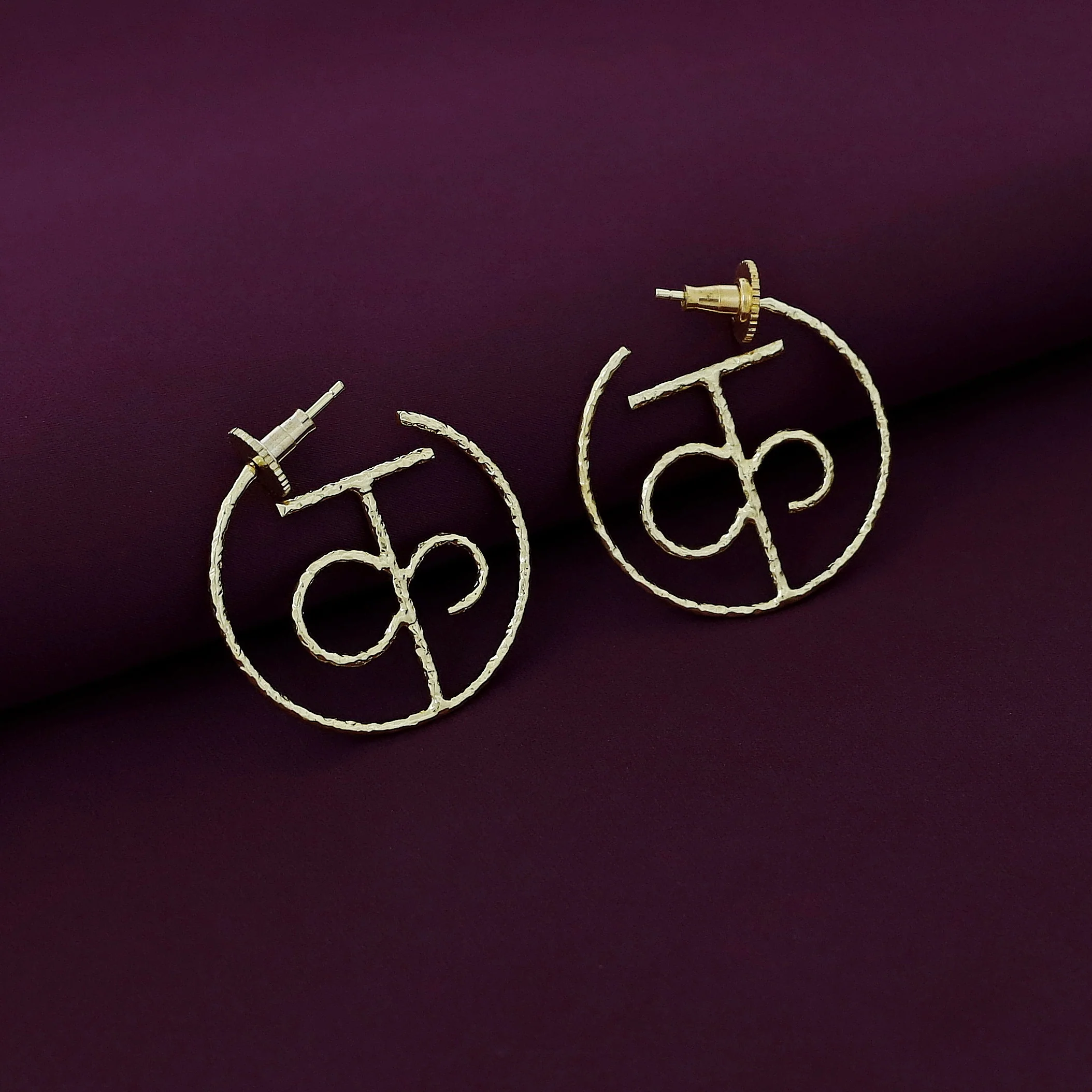 Hindi Varnamala Hoop Earring - Image 8