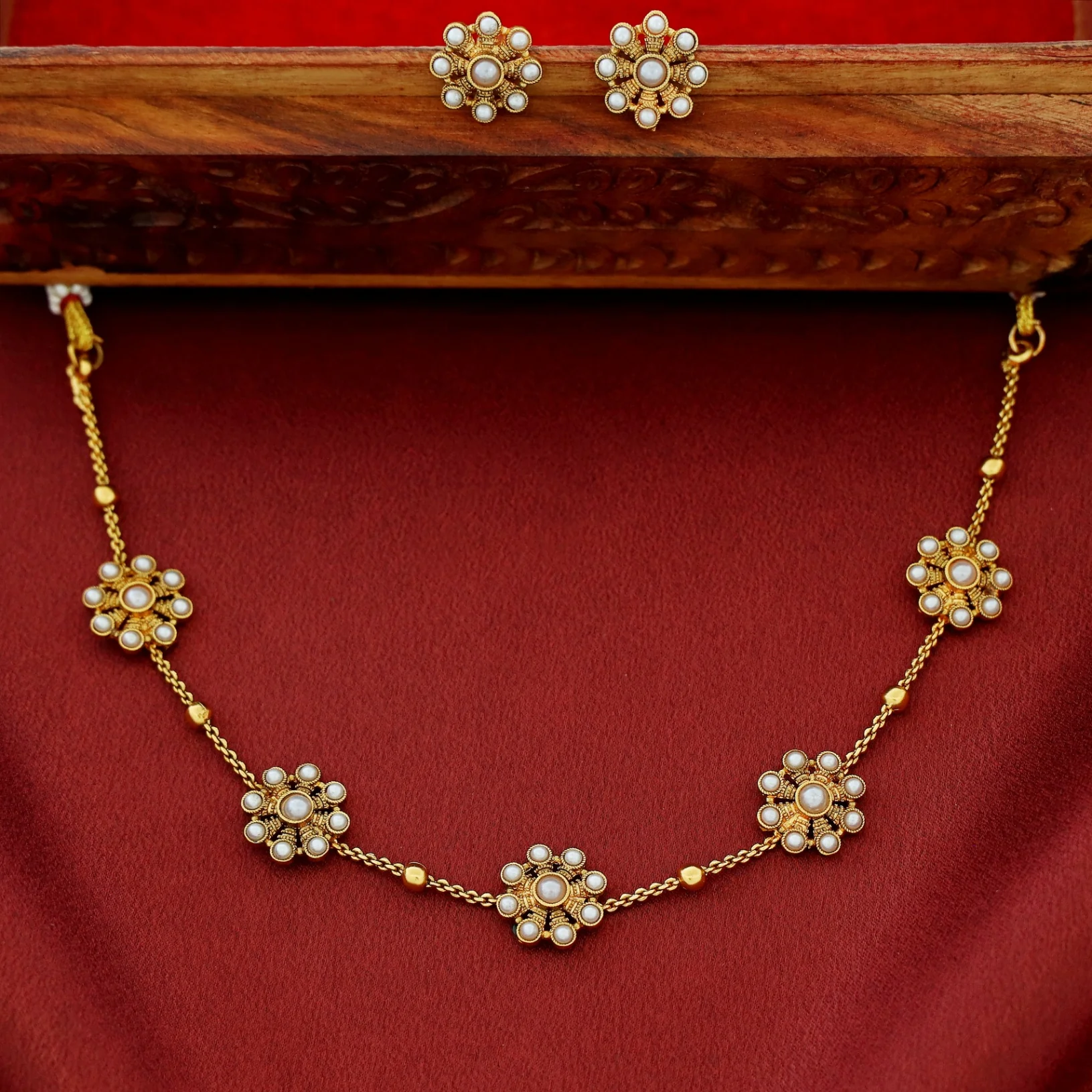 Hridya 5 Floral Golden Ball Choker With Earring - Image 5