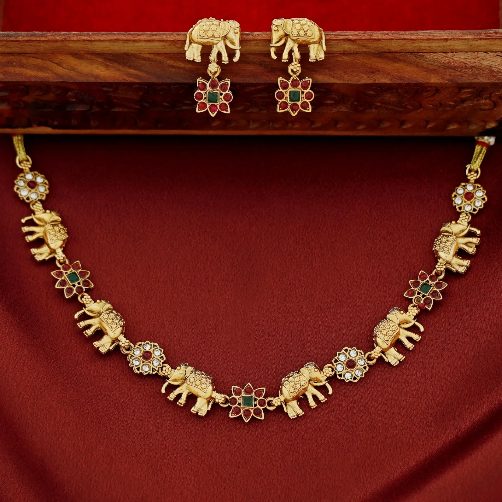 Iha Airavat Flowery Neckpiece With Earring - Image 2