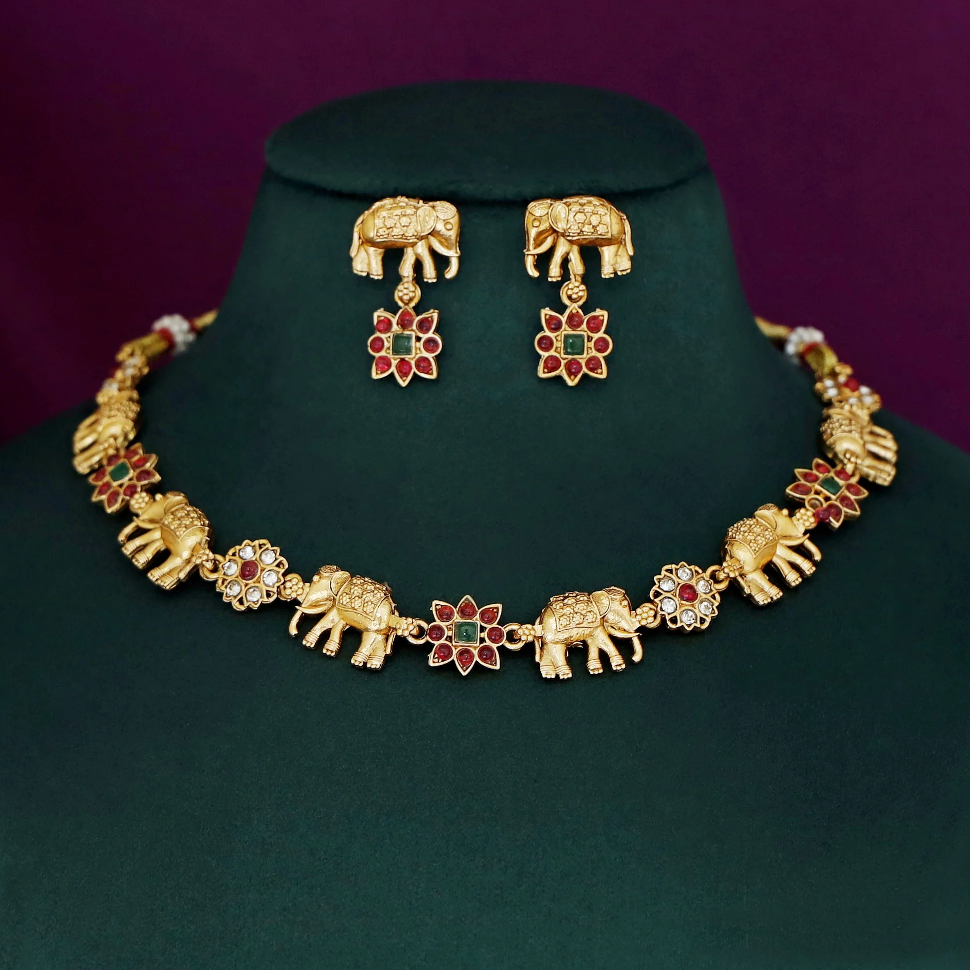 Iha Airavat Flowery Neckpiece With Earring - Image 5