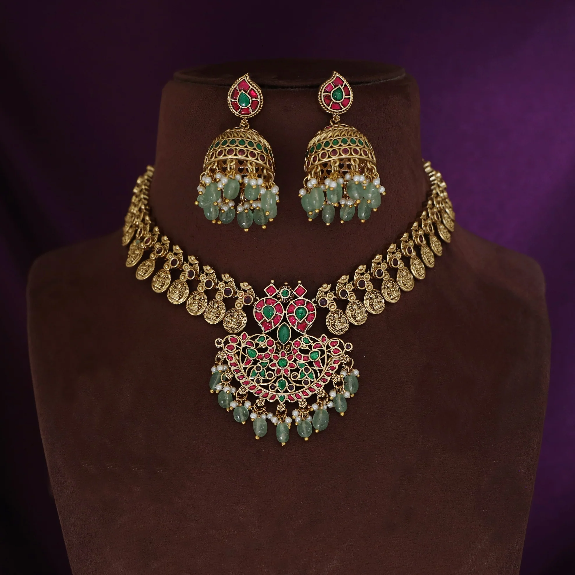 Premium Ikshitha Devi Kashi Jadau Kundan Beaded Short Neckpiece With Earring - Image 2
