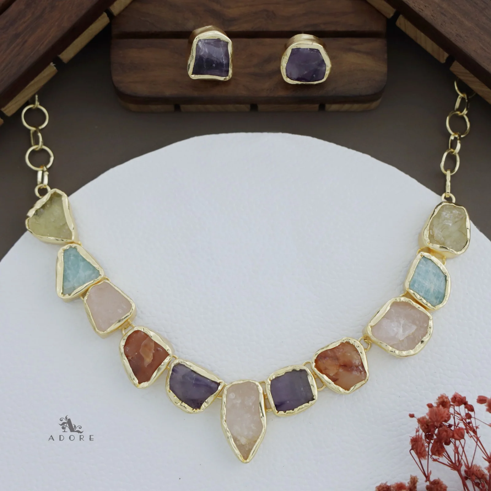 Imaya Raw Stone Neckpiece With Stud - Image 11