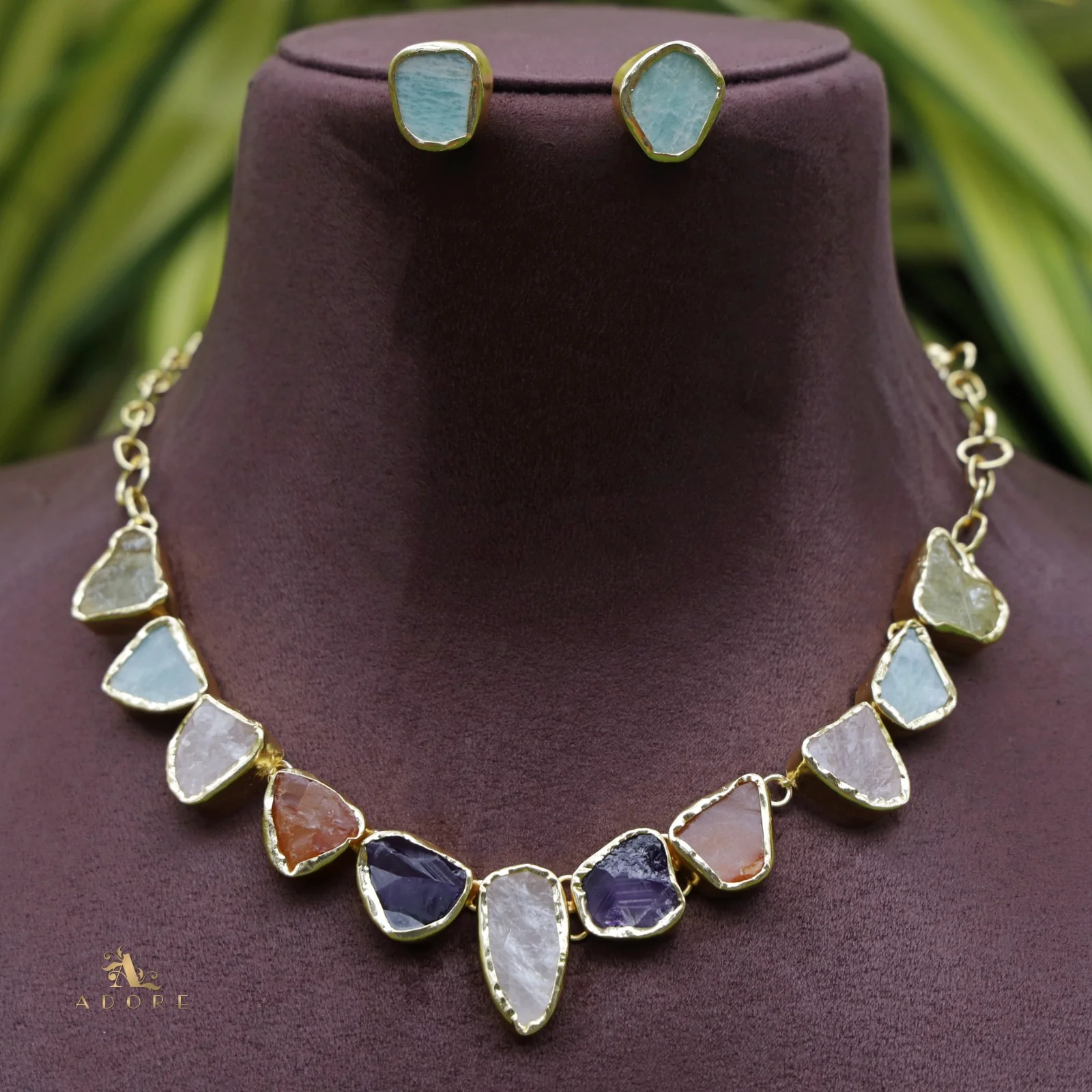 Imaya Raw Stone Neckpiece With Stud - Image 16