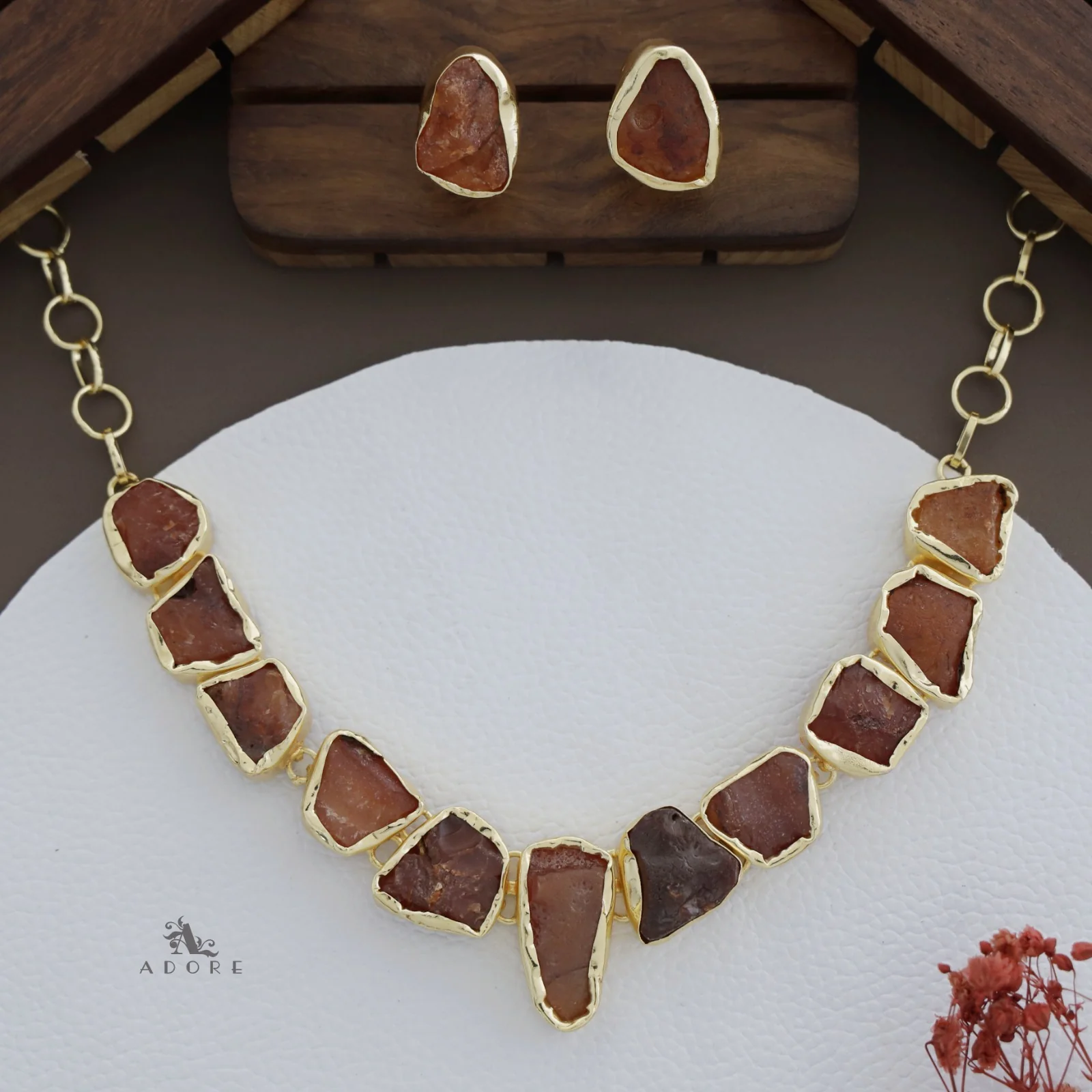 Imaya Raw Stone Neckpiece With Stud - Image 7