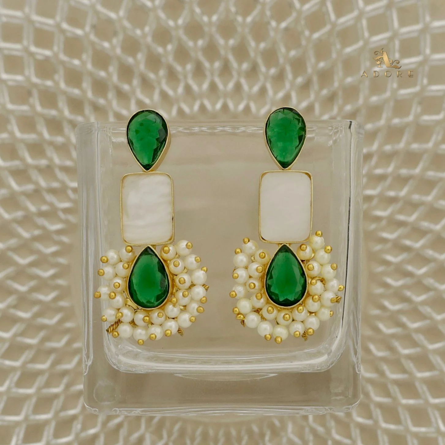 Ime Glossy Drop + MOP Cluster Pearl Earring - Image 5
