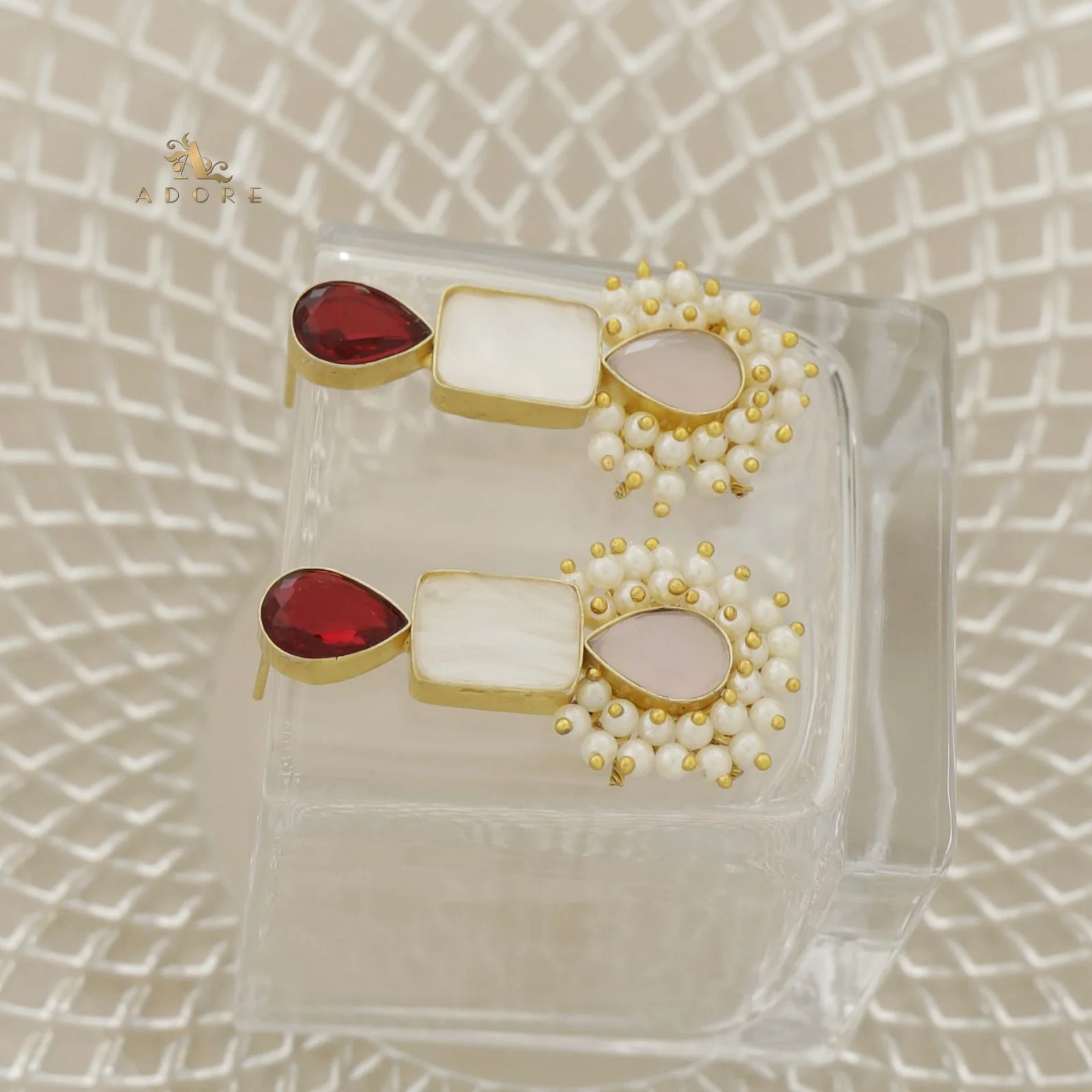 Ime Glossy Drop + MOP Cluster Pearl Earring - Image 6