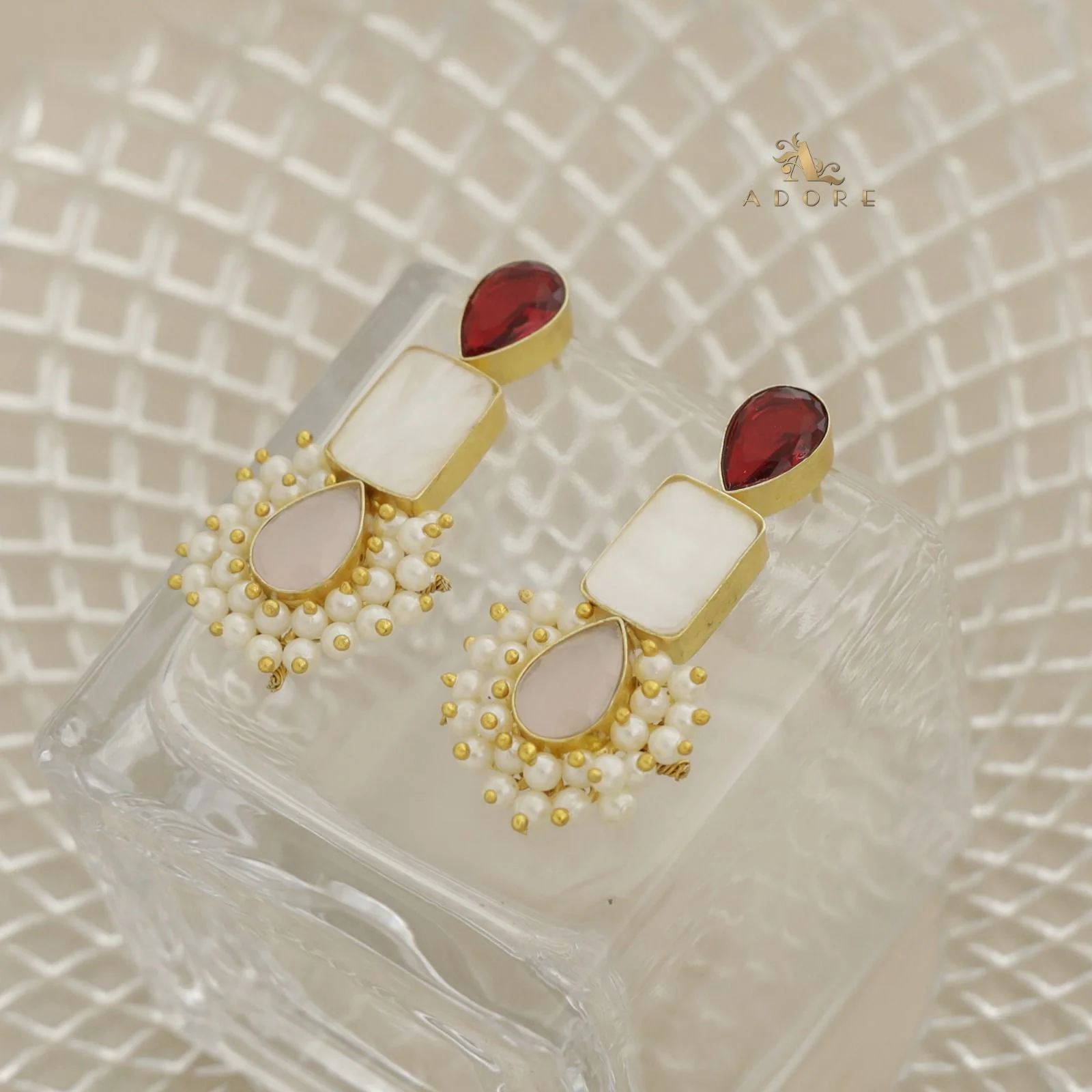 Ime Glossy Drop + MOP Cluster Pearl Earring - Image 7