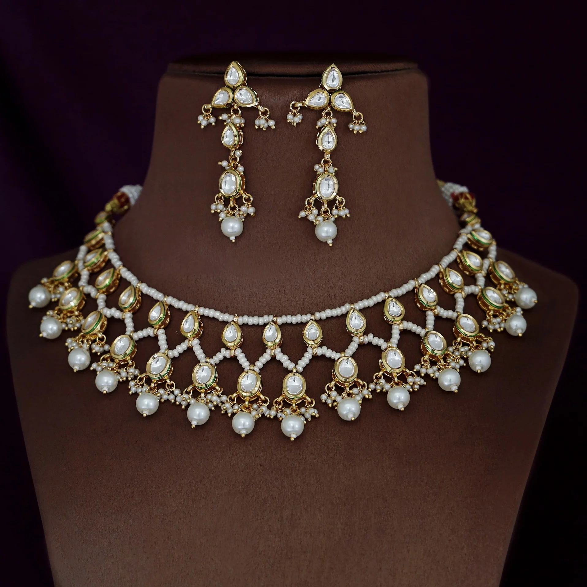 Inaaya Kundan Pearl Neckpiece With Earring - Image 3
