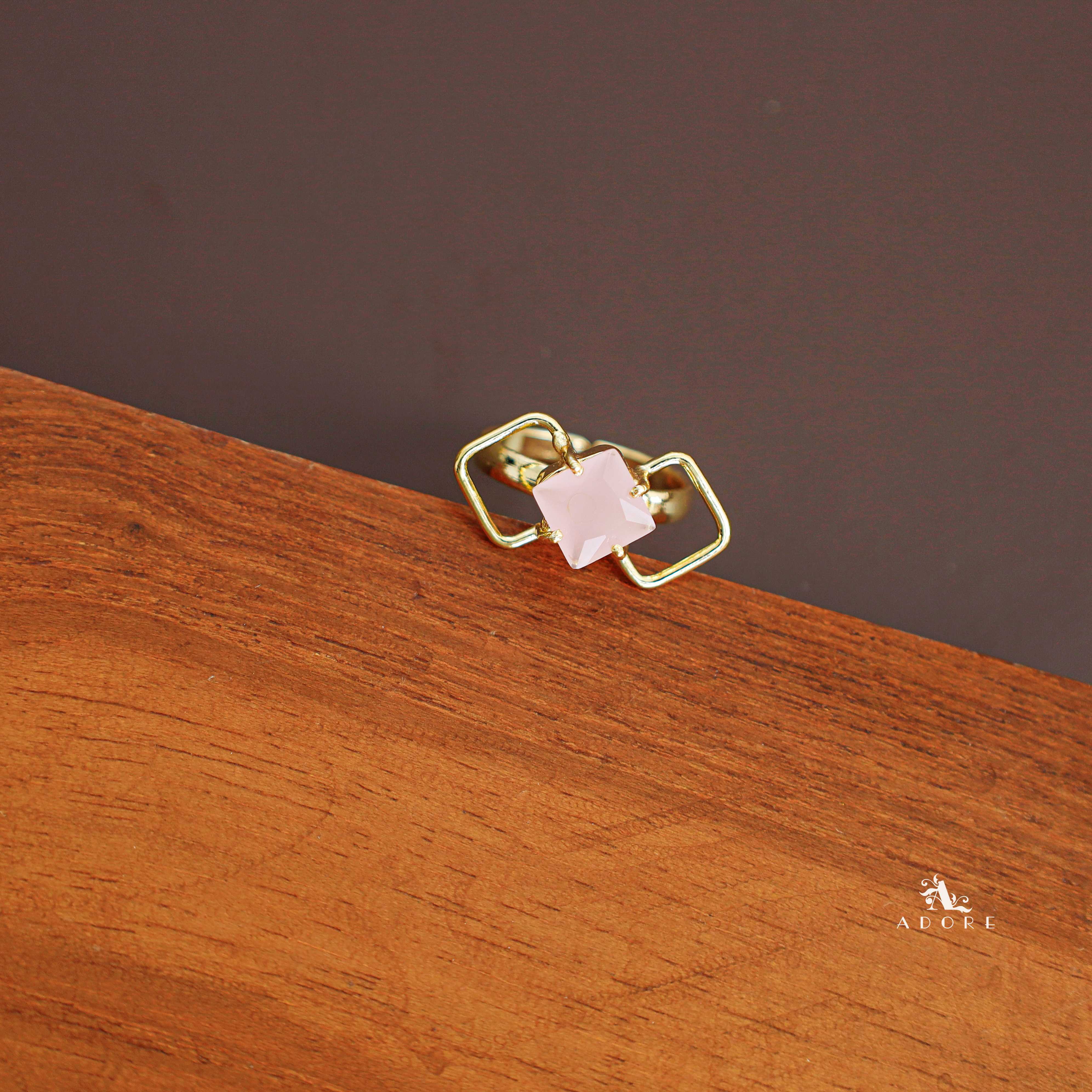 Iorne Golden Glossy Claw Diamond Ring - Image 4