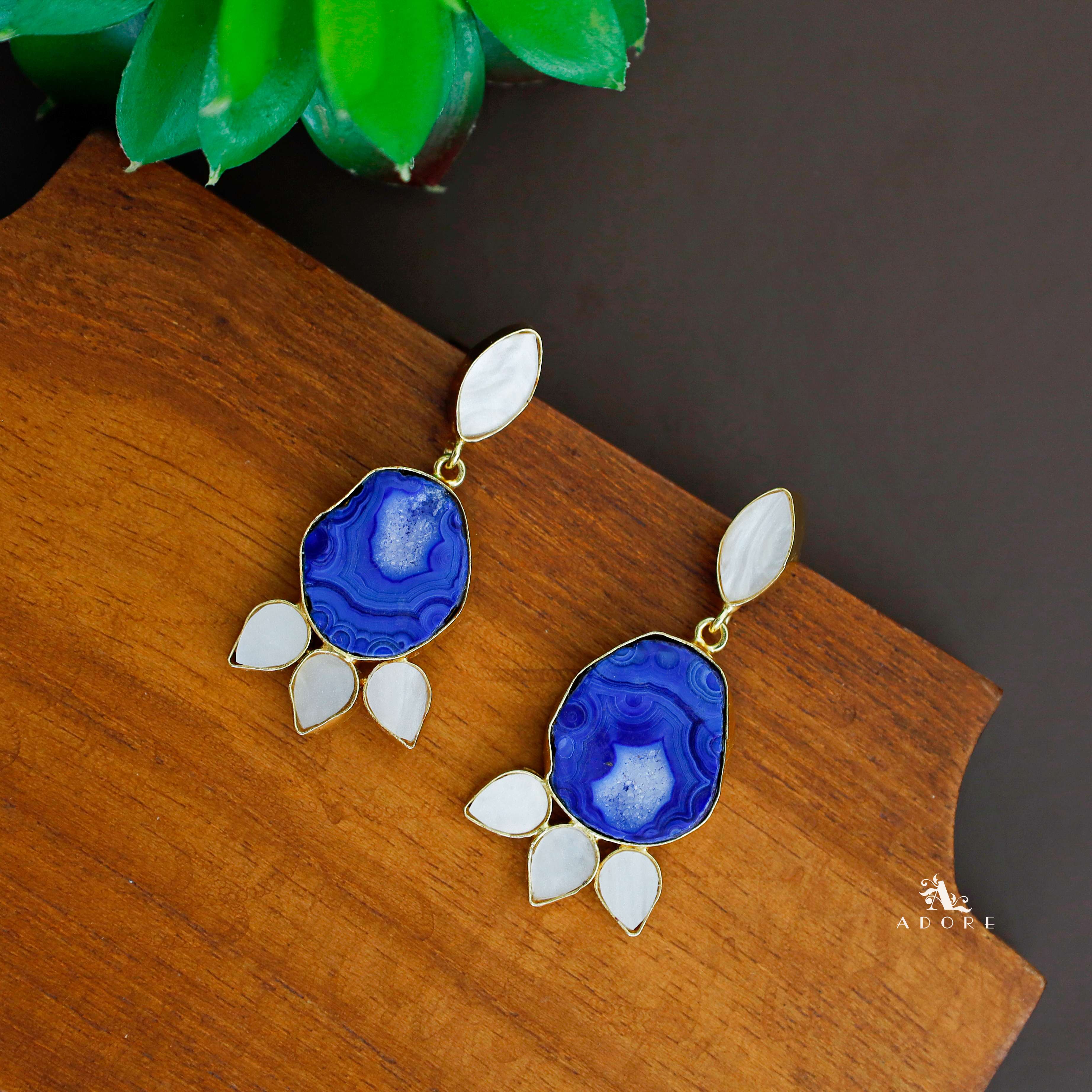 Irine Golden MOP Agate Earring - Image 10