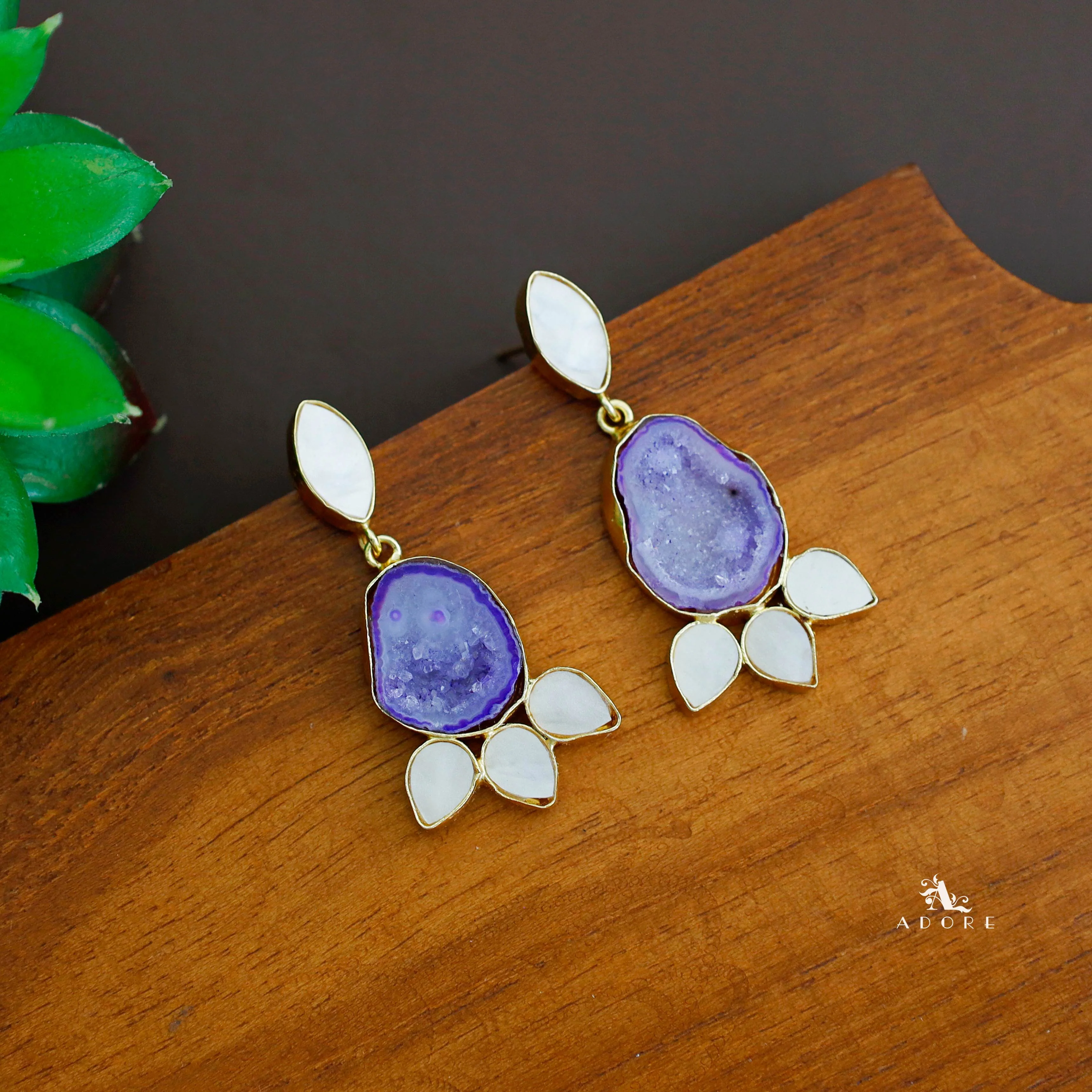 Irine Golden MOP Agate Earring - Image 11