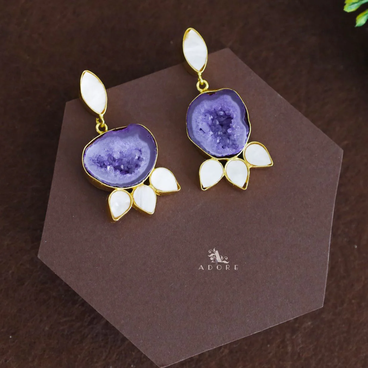 Irine Golden MOP Agate Earring - Image 4