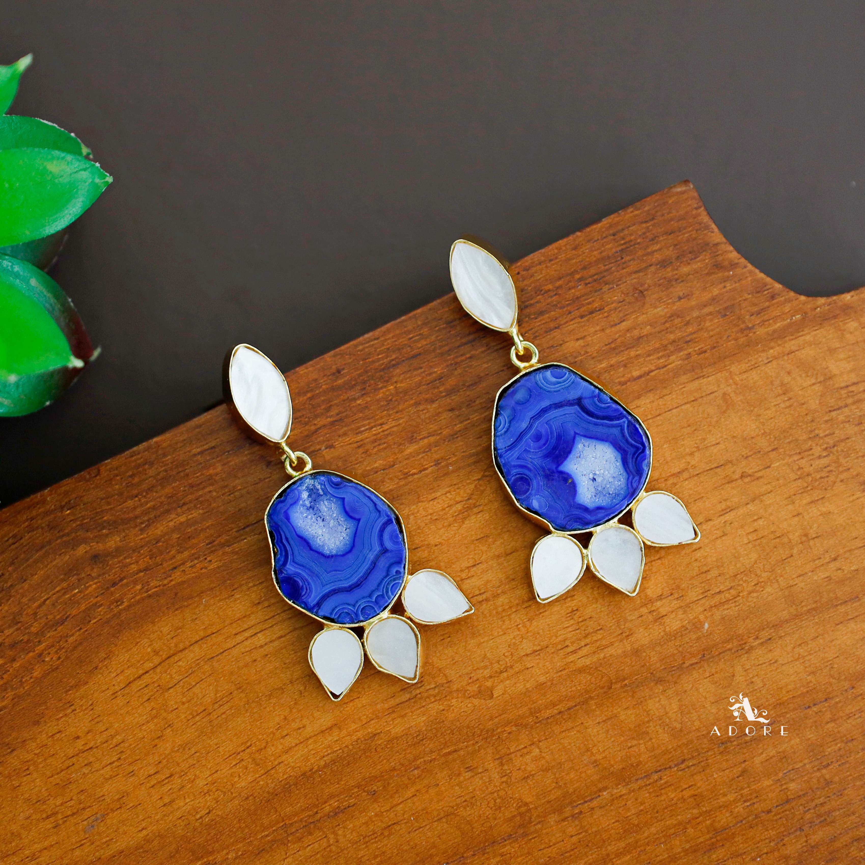 Irine Golden MOP Agate Earring - Image 8