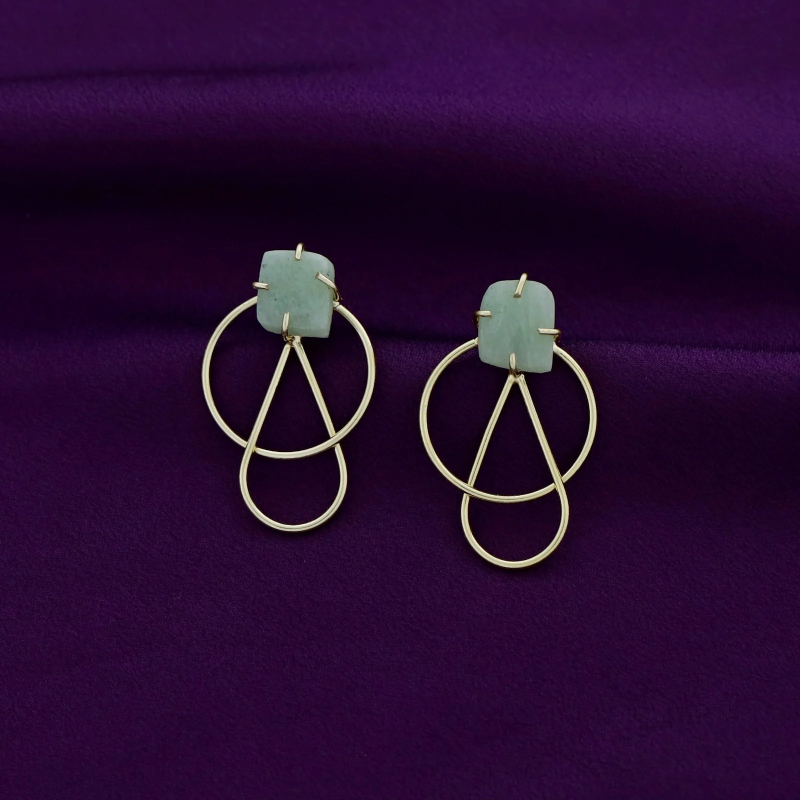 Isabel Raw Stone Golden Circle Drop Earring - Image 9