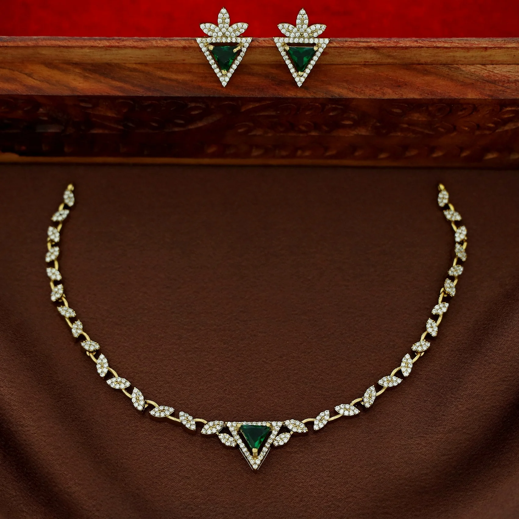 Ishanika AD Stone Triangle Short Neckpiece With Stud - Image 3