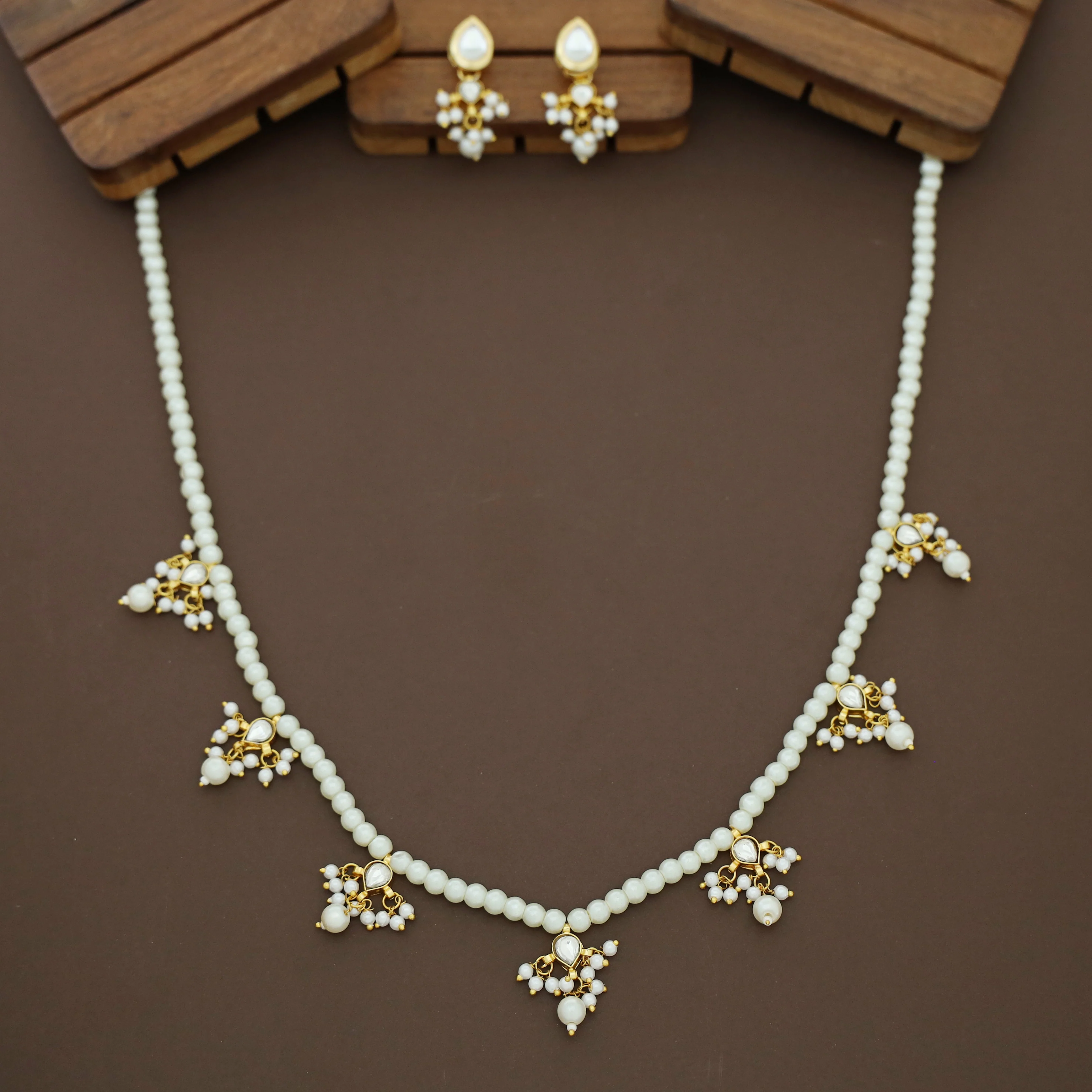 Ishva Pearl Kundan Long Neckpiece With Earring - Image 3