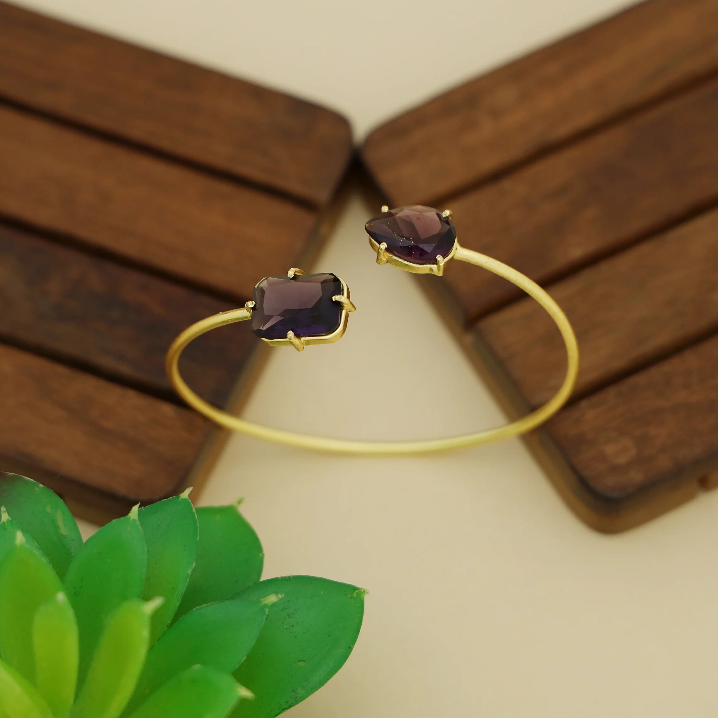 Isla Golden Claw Rectangle Drop Glossy Stone Bangle - Image 5