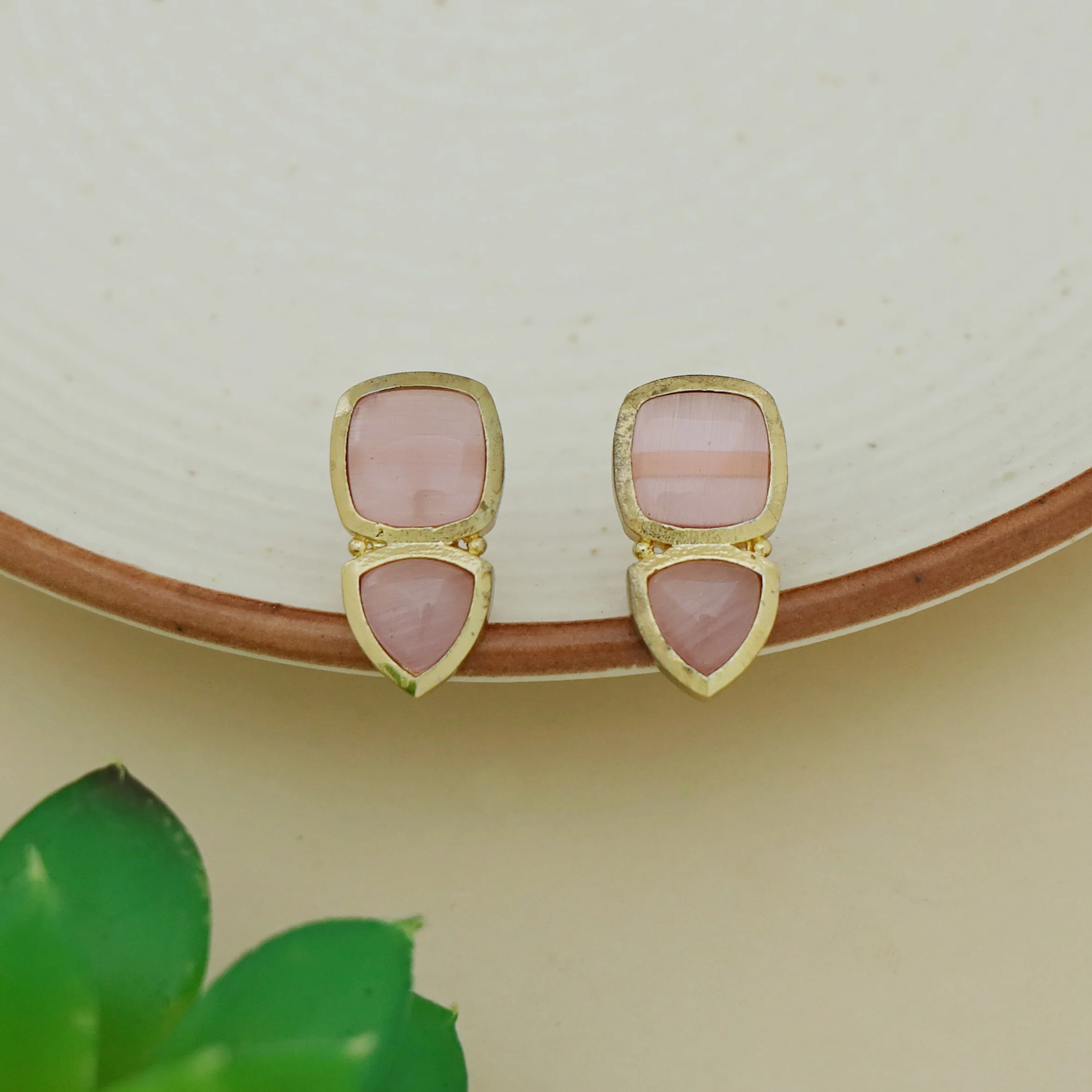 Ivanna Curved Square Triangle Earring - Image 4