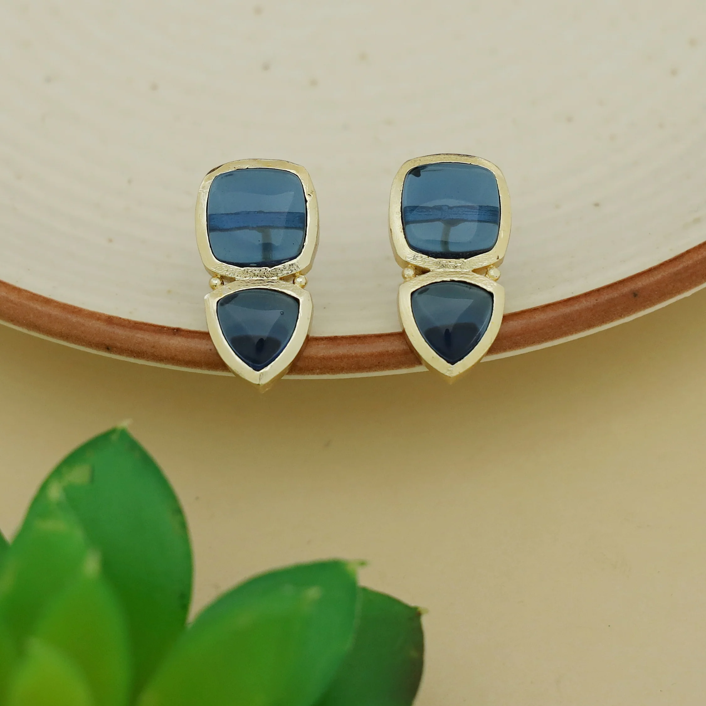 Ivanna Curved Square Triangle Earring - Image 8