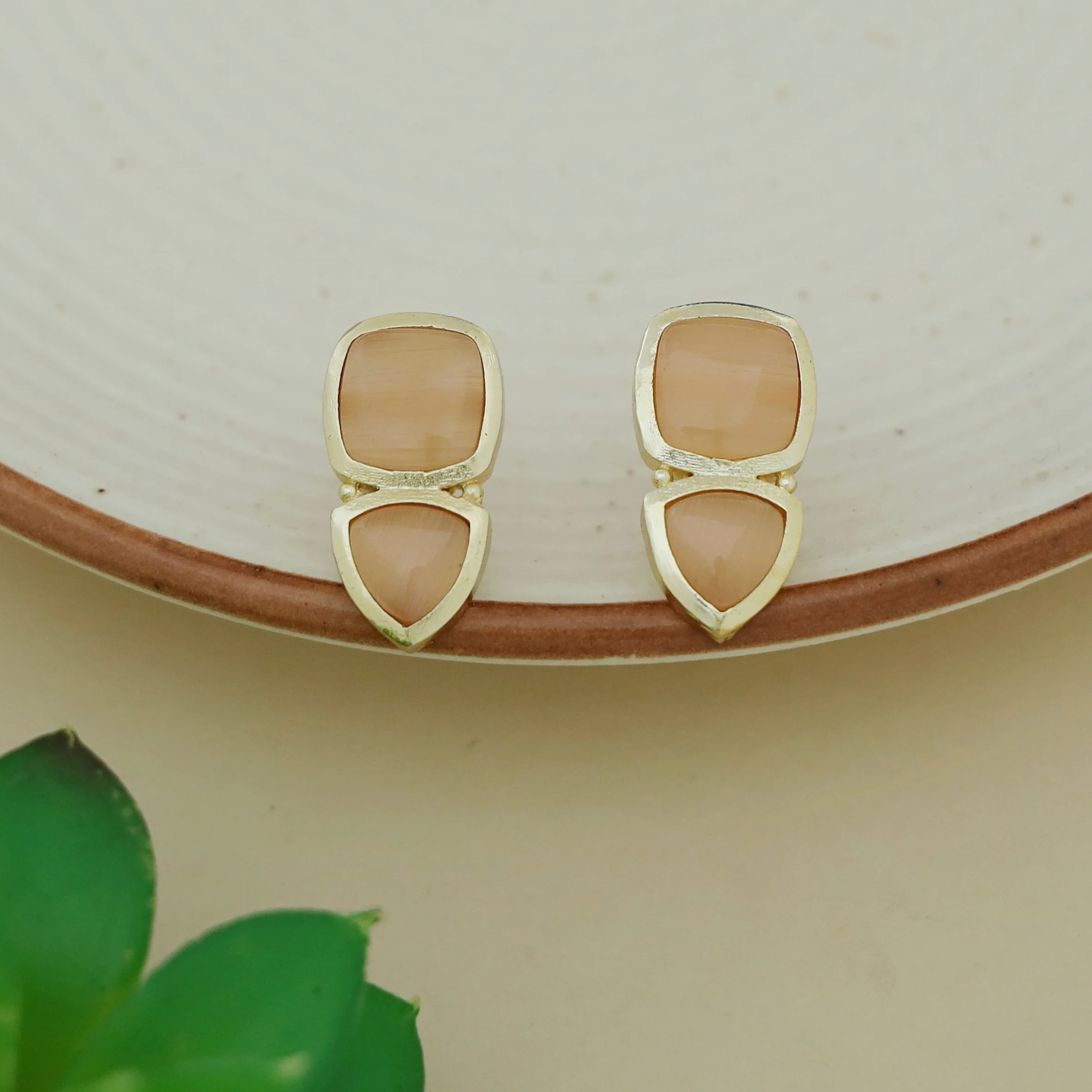 Ivanna Curved Square Triangle Earring - Image 9