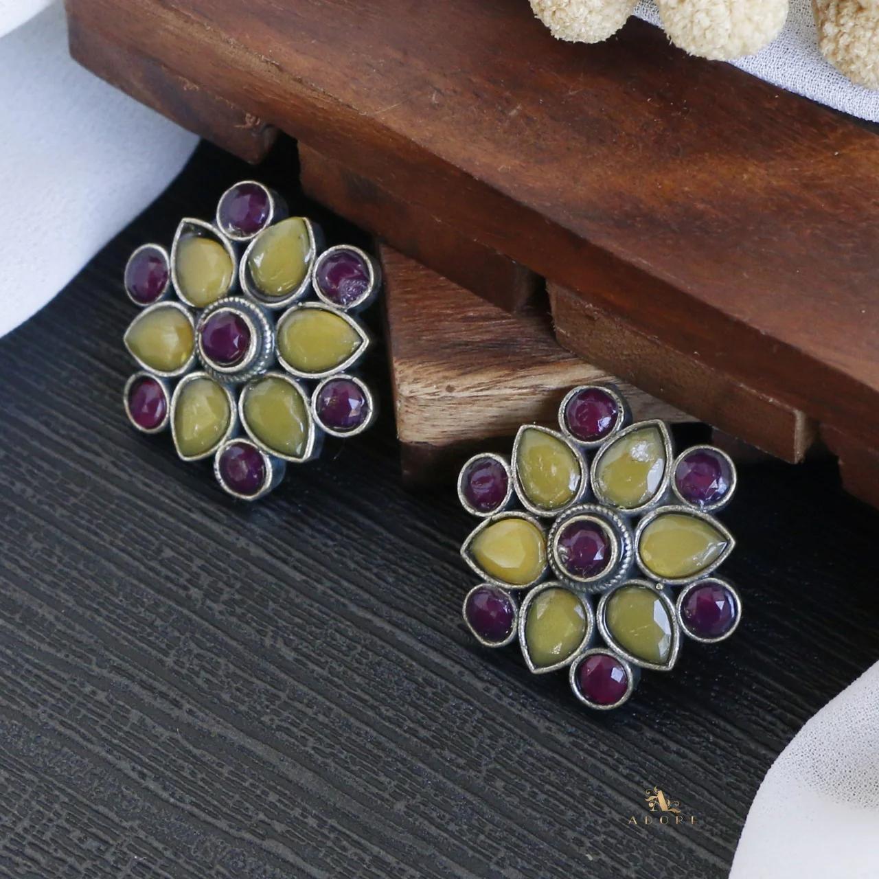 Ivory Stud - Image 4