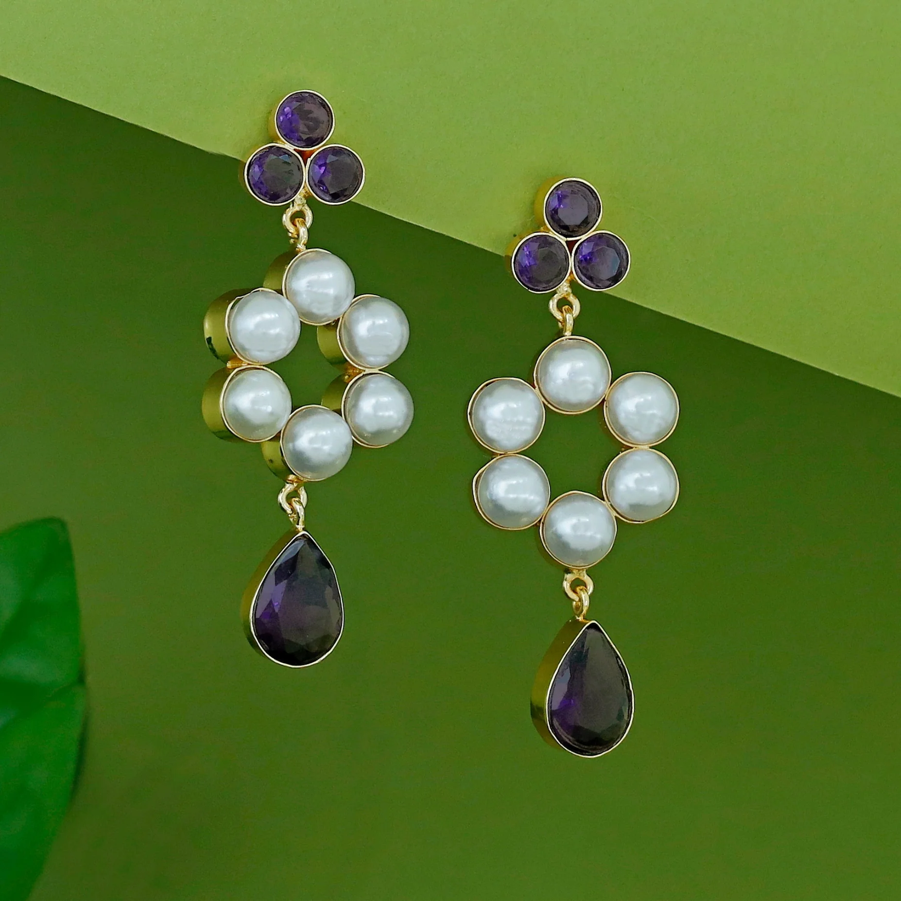 Izaan Glossy Drop Pearl Flower Earring - Image 4