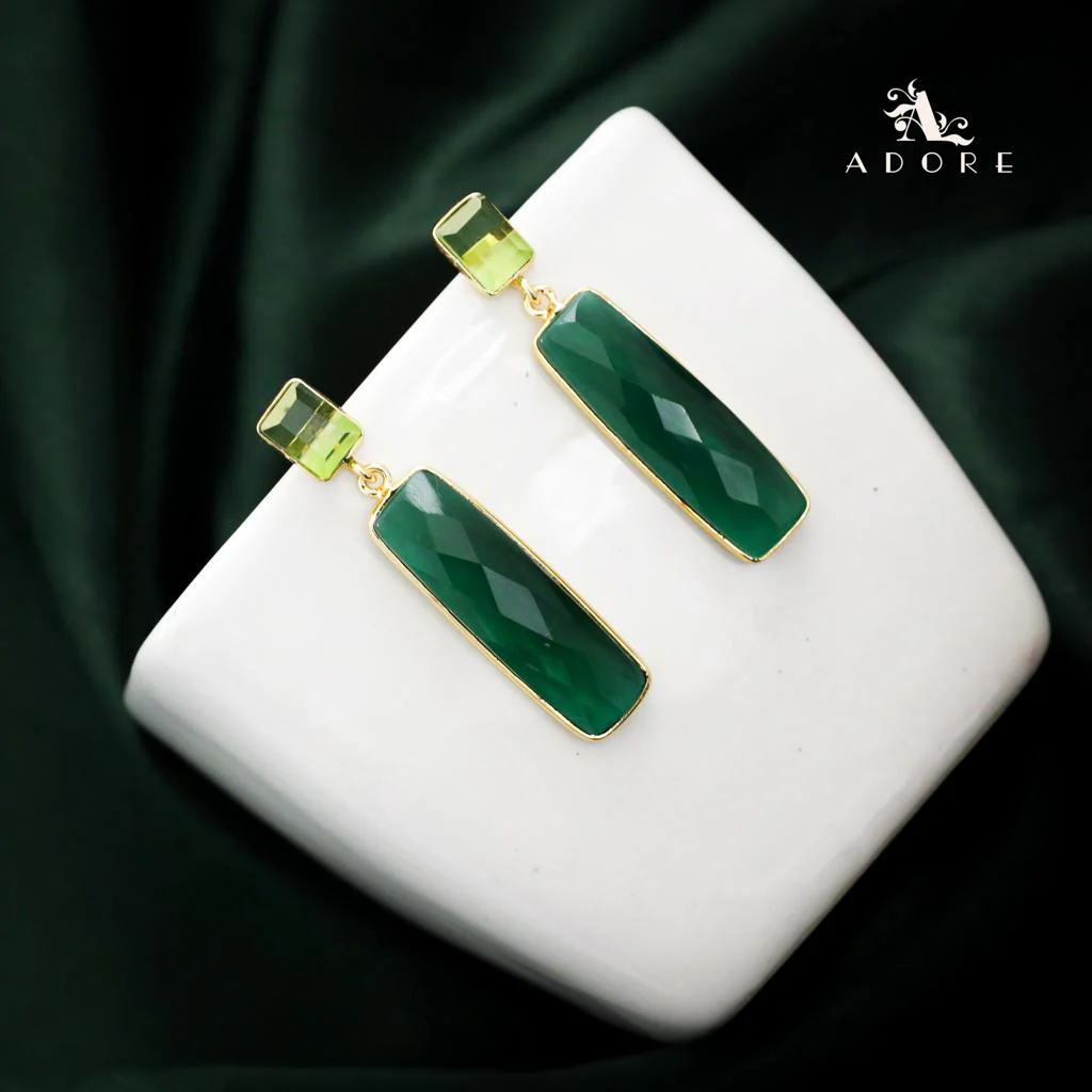 Jaarvi Dual Rectangle Earring - Image 10