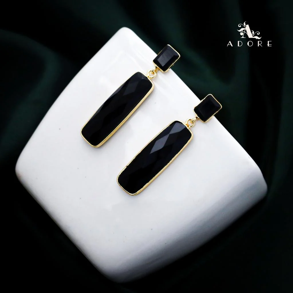 Jaarvi Dual Rectangle Earring - Image 11