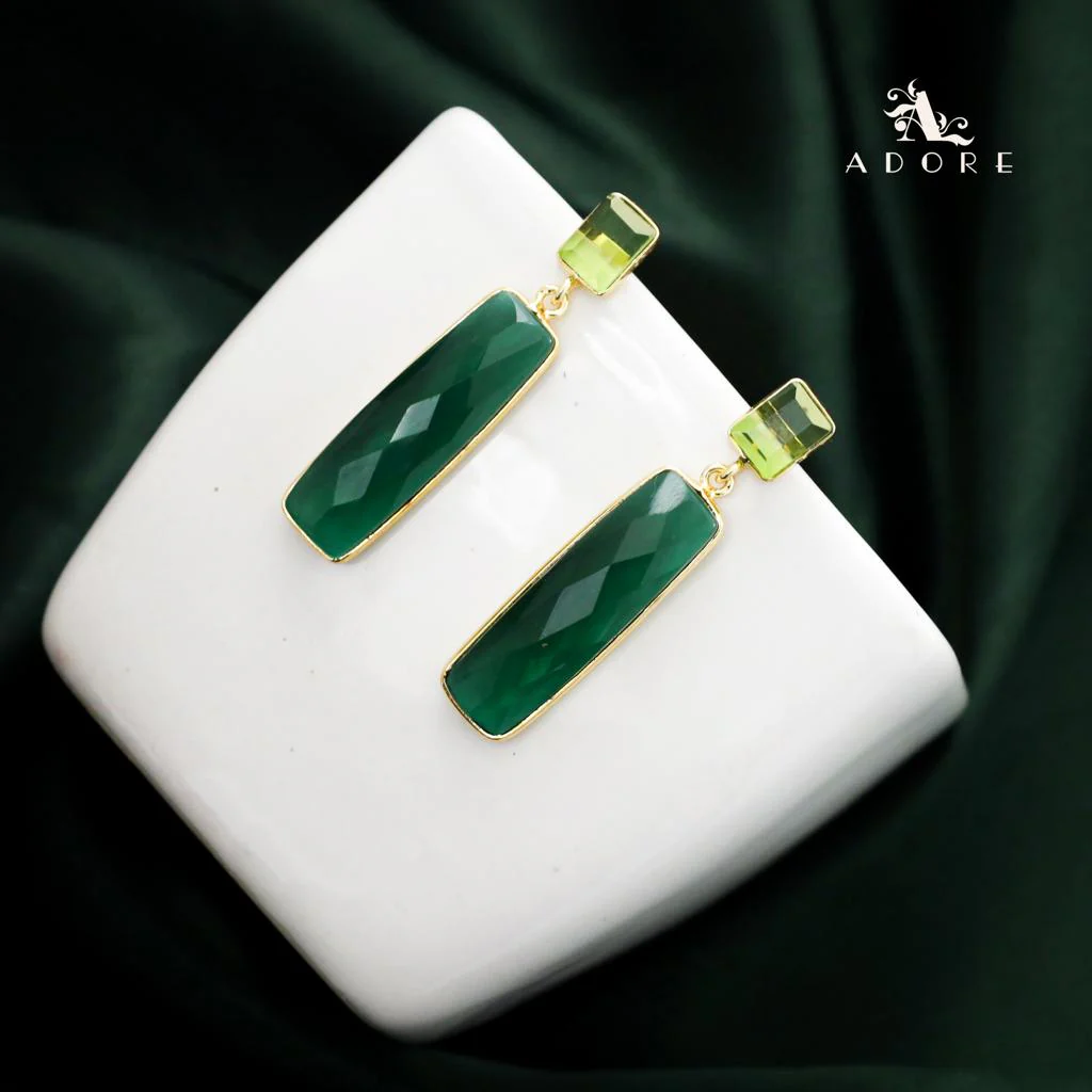Jaarvi Dual Rectangle Earring - Image 13