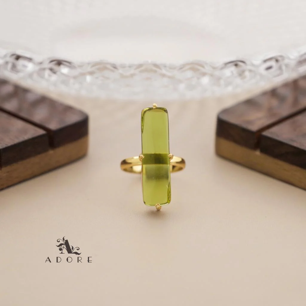 Jaarvi Glossy Rectangle Ring - Image 11