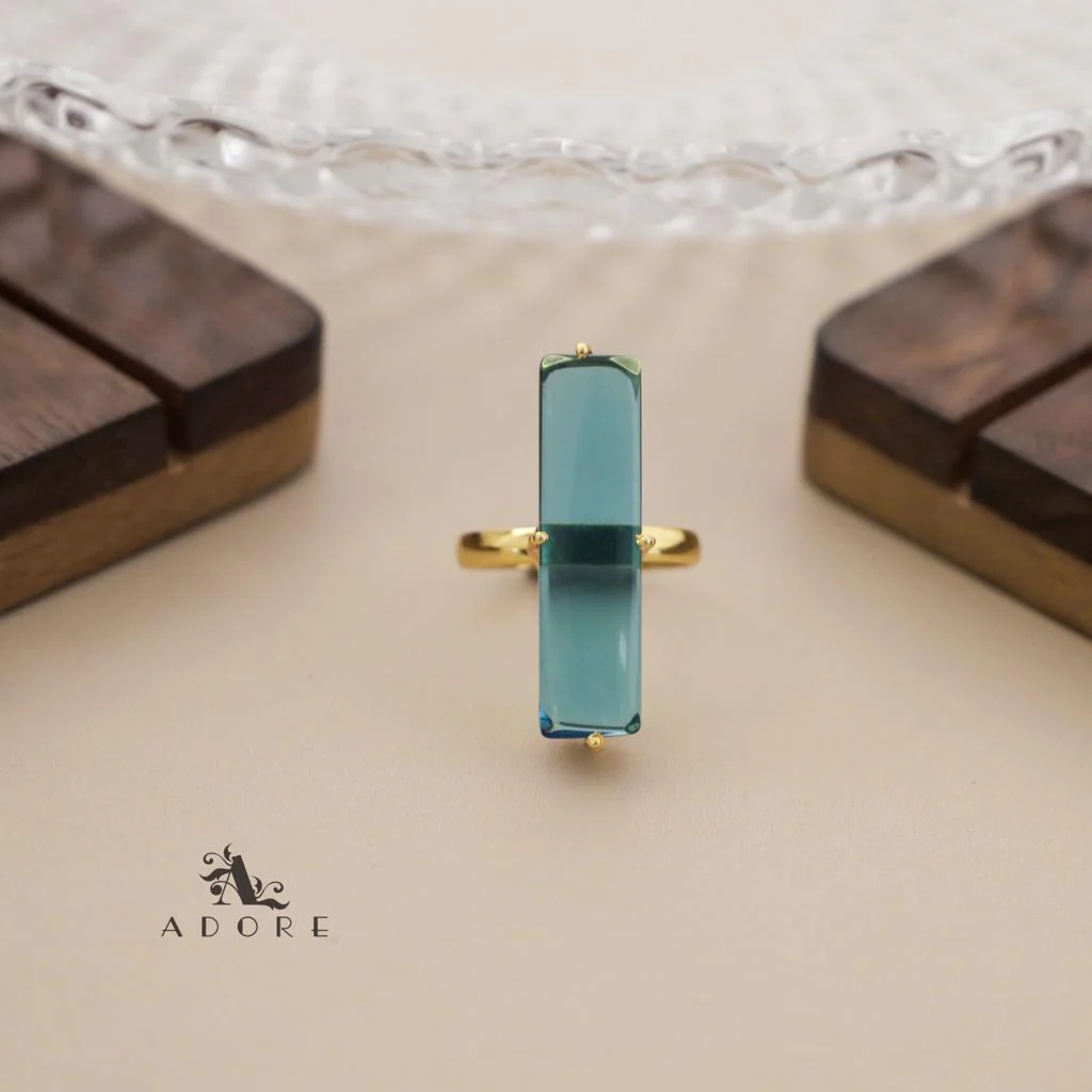 Jaarvi Glossy Rectangle Ring - Image 13