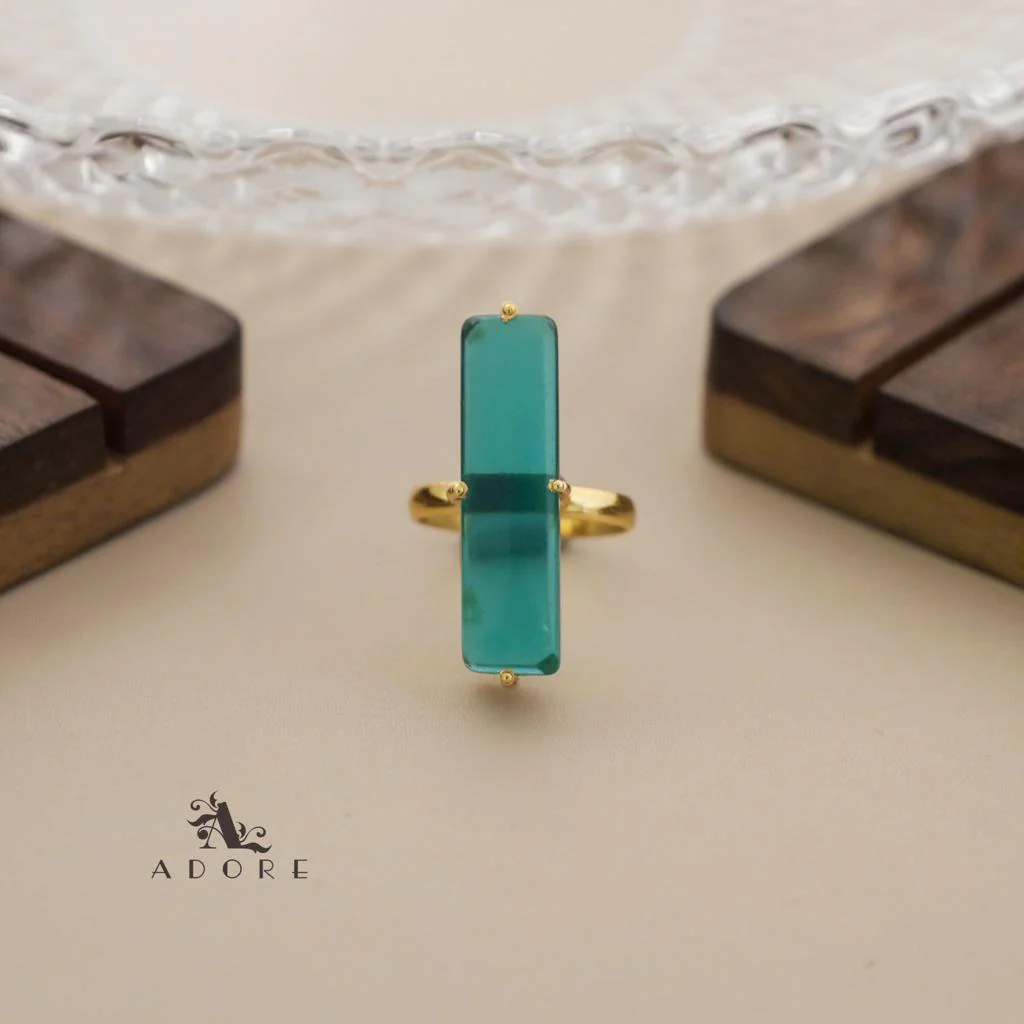 Jaarvi Glossy Rectangle Ring - Image 16