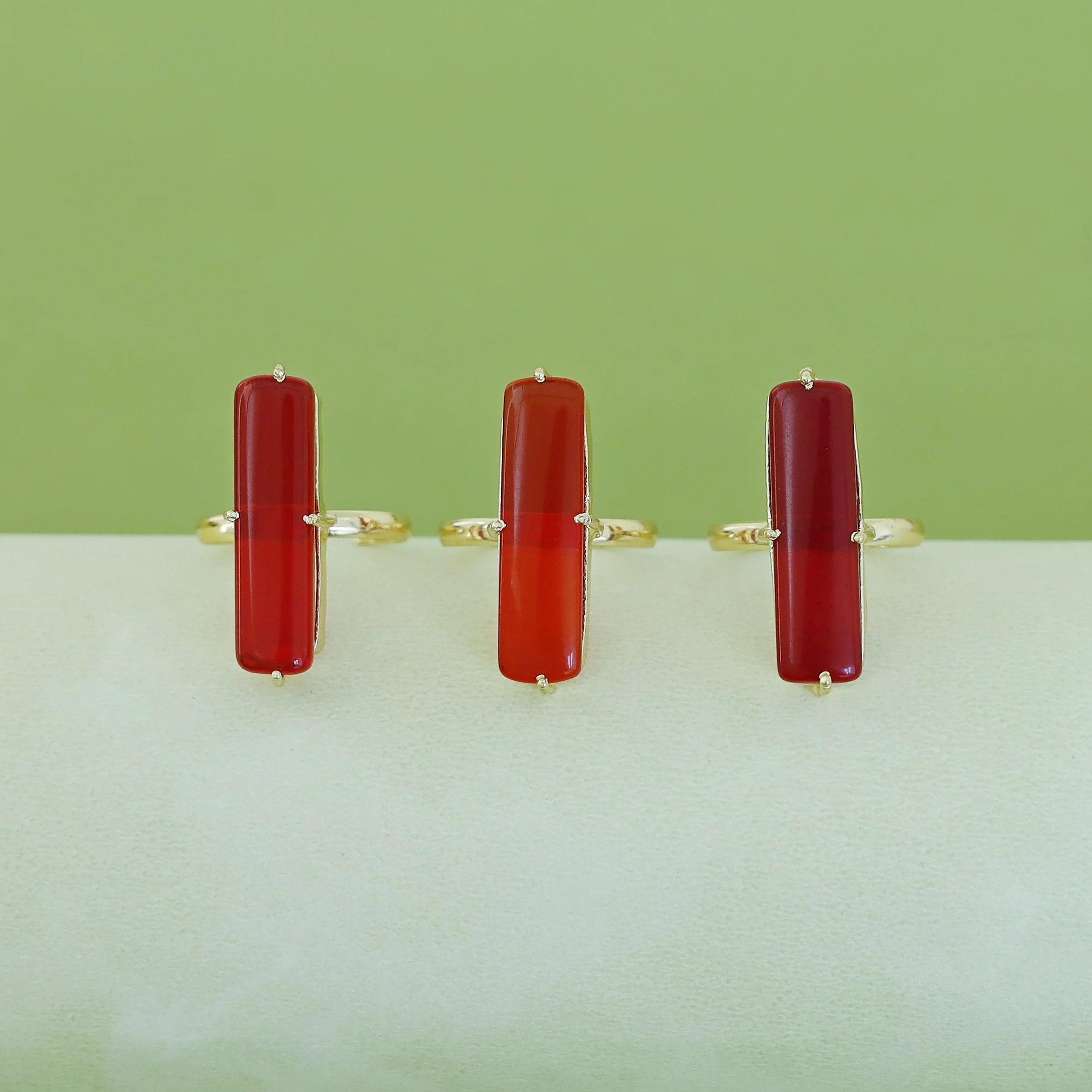 Jaarvi Glossy Rectangle Ring - Image 24