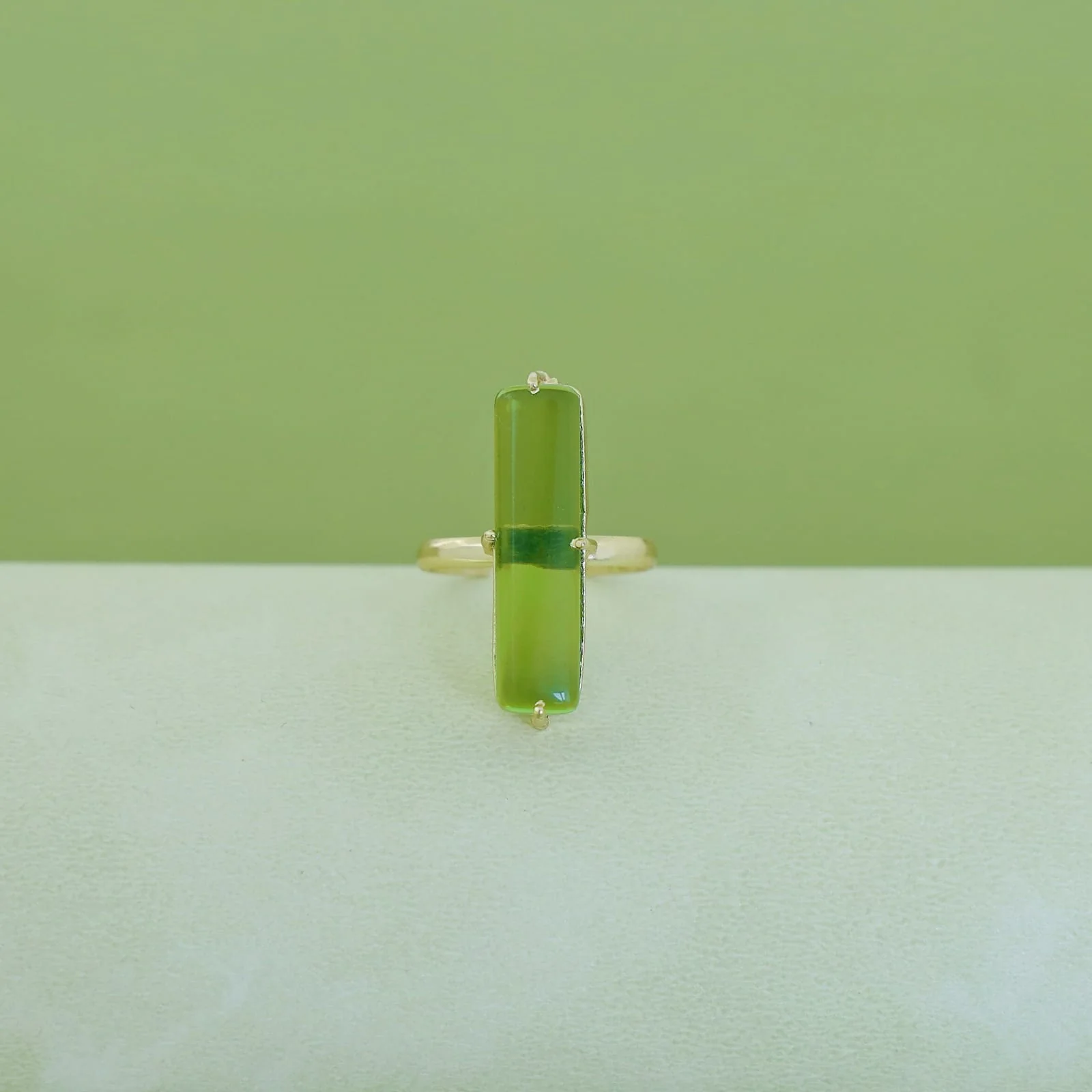 Jaarvi Glossy Rectangle Ring - Image 4
