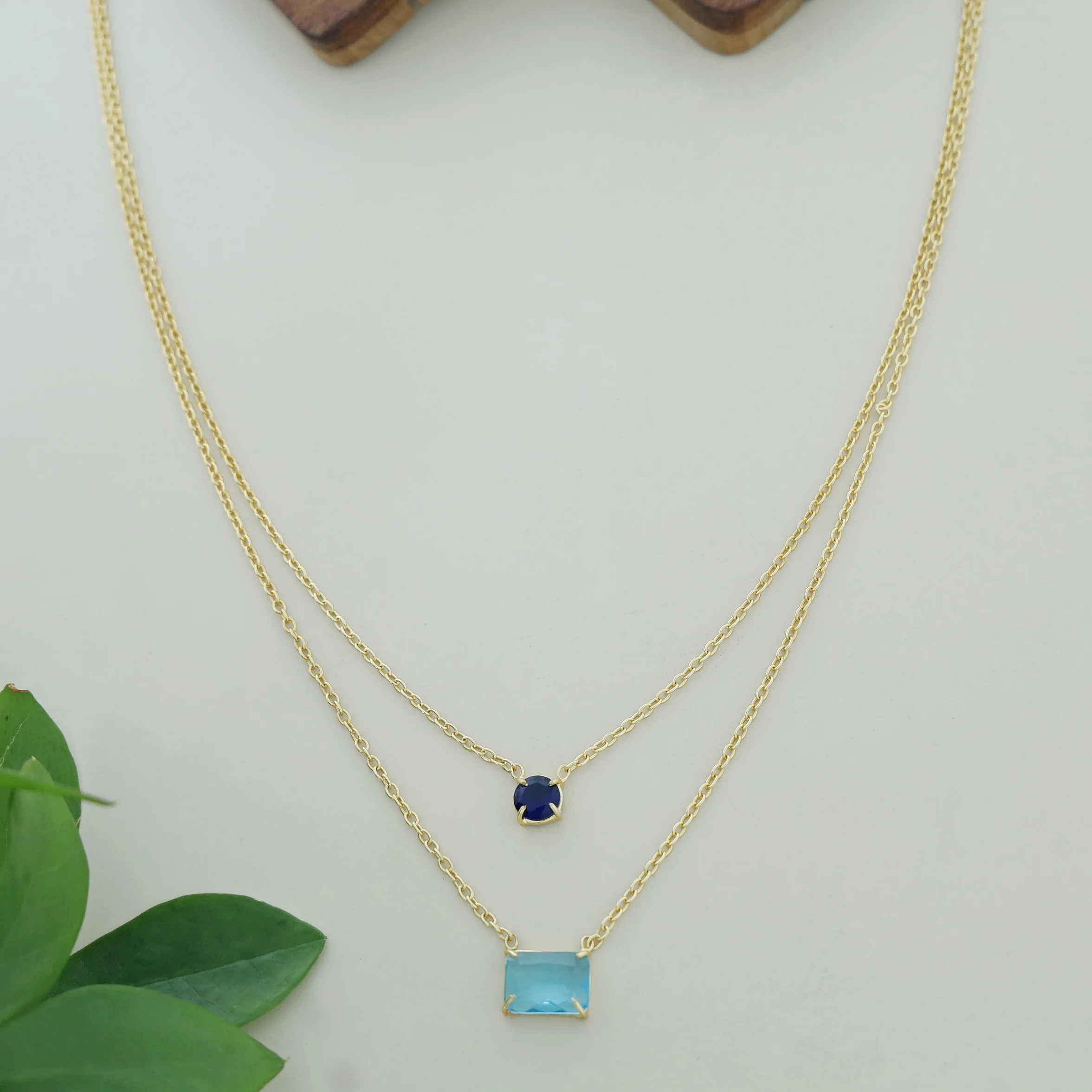 Jaime 2 Layer Glossy Claw Neckpiece - Image 12
