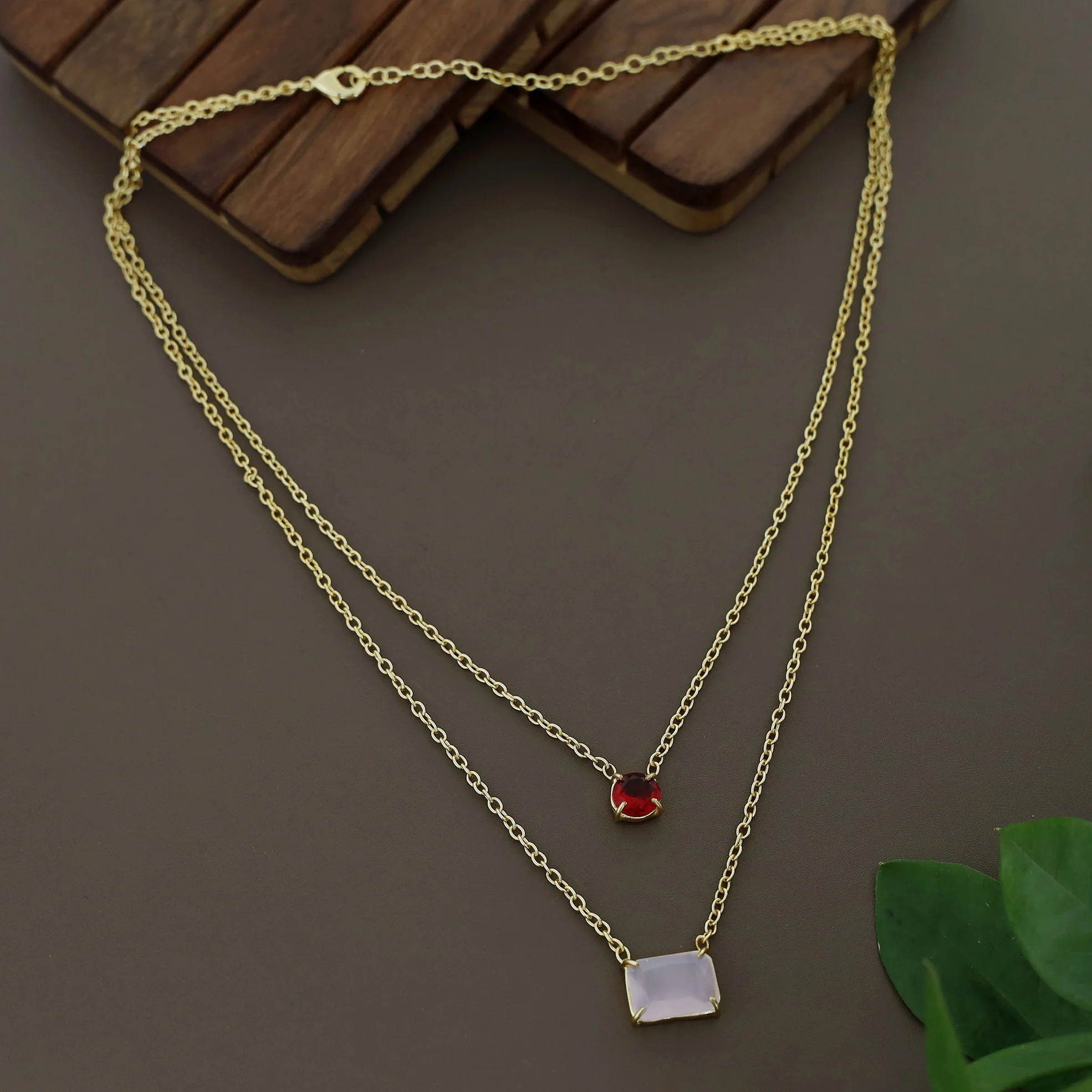 Jaime 2 Layer Glossy Claw Neckpiece - Image 15