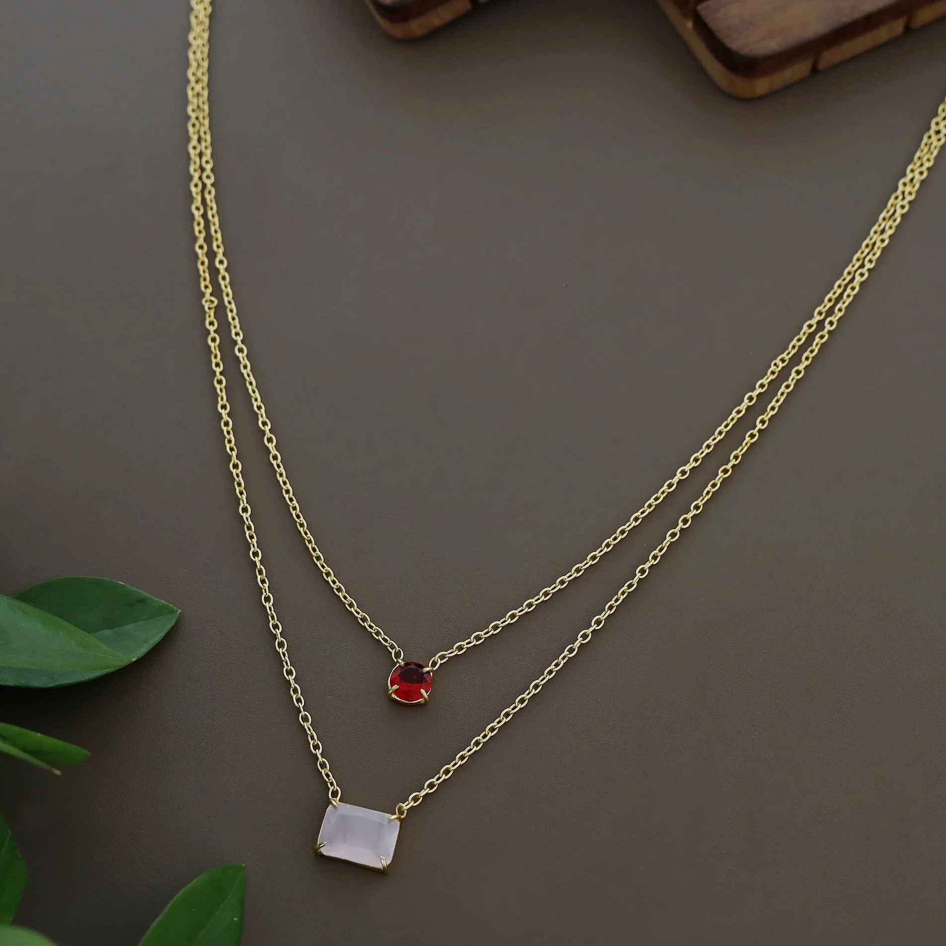 Jaime 2 Layer Glossy Claw Neckpiece - Image 16