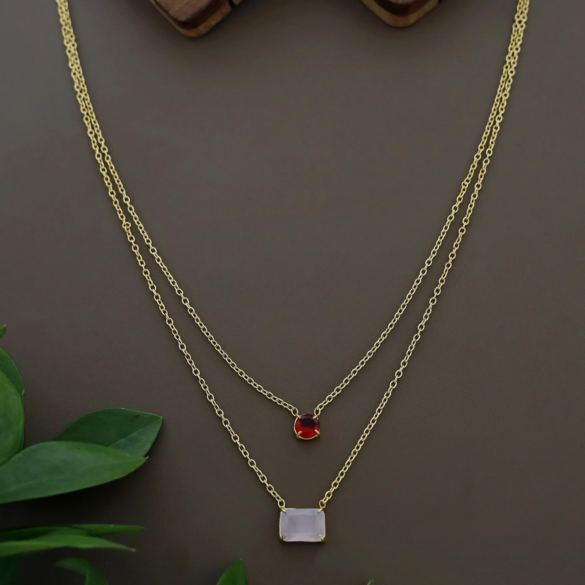 Jaime 2 Layer Glossy Claw Neckpiece - Image 7
