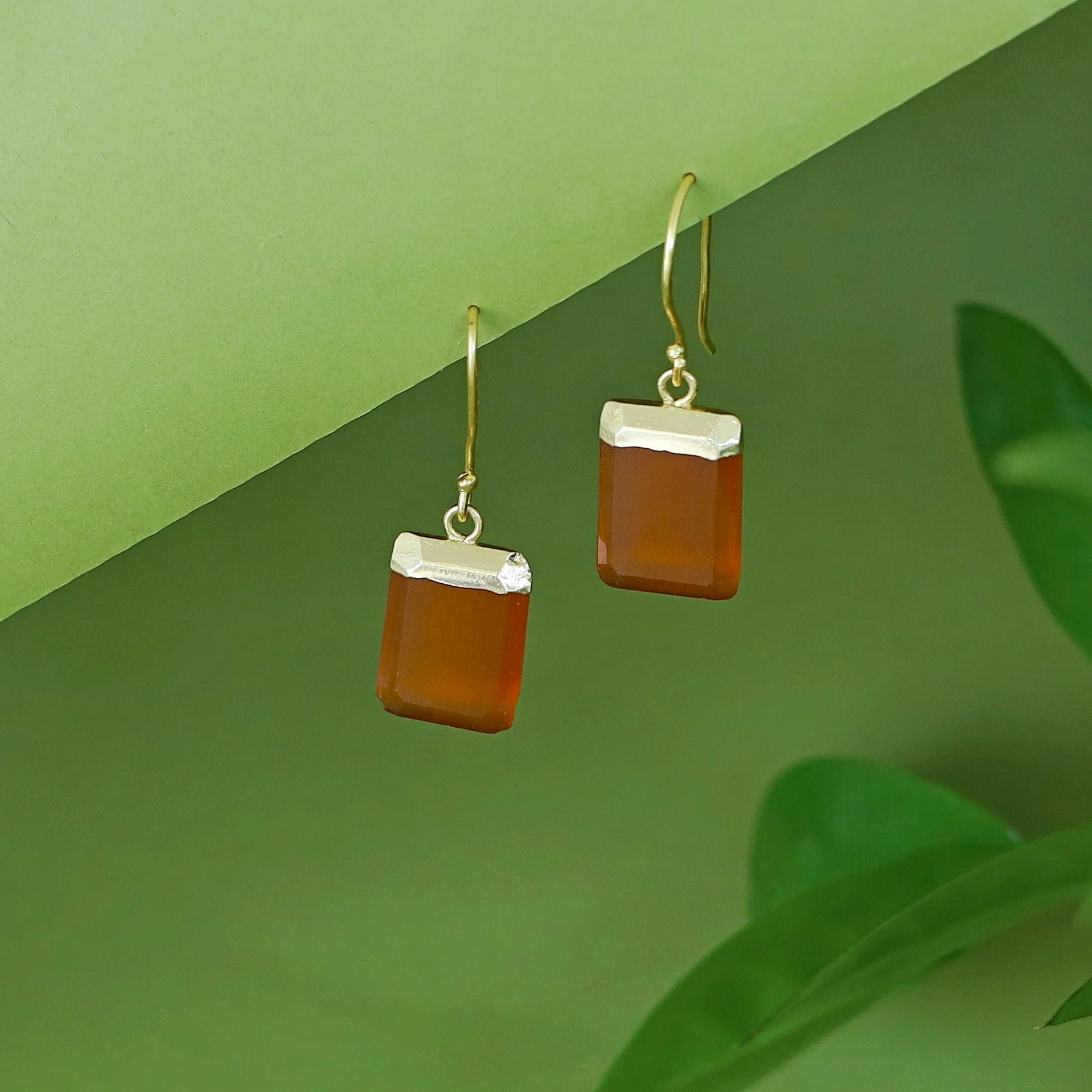 Shrutika Golden Rectangle Glossy Drop - Image 9