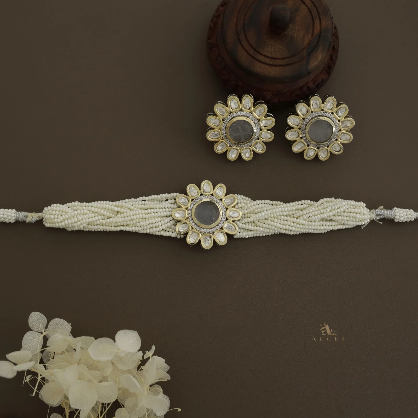 Janhvee Flower Choker With Earring - Image 12