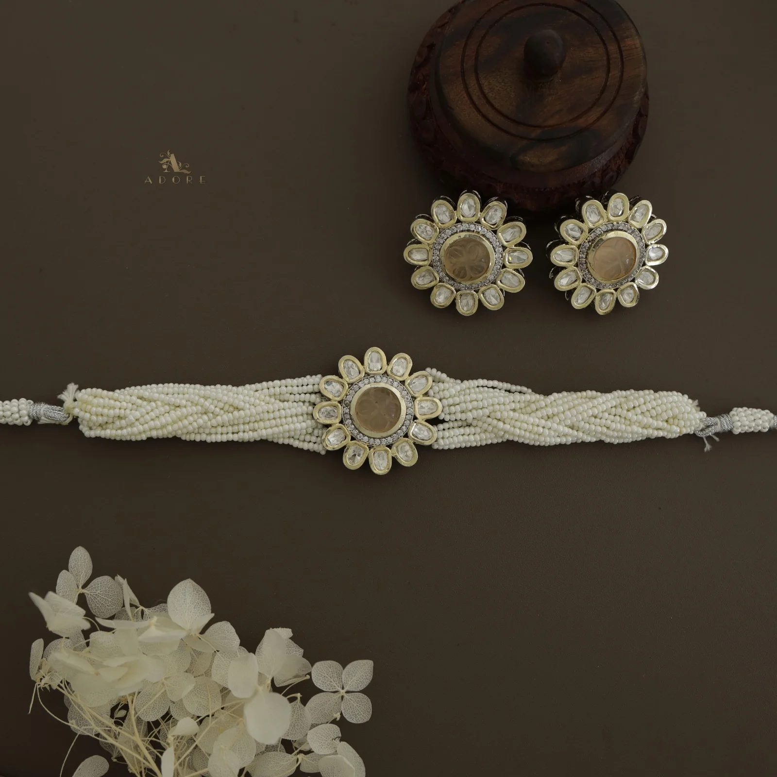 Janhvee Flower Choker With Earring - Image 14