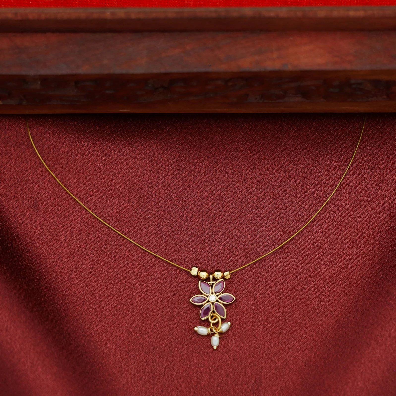 Jashira Cluster Pearl Flower String Neckpiece - Image 6