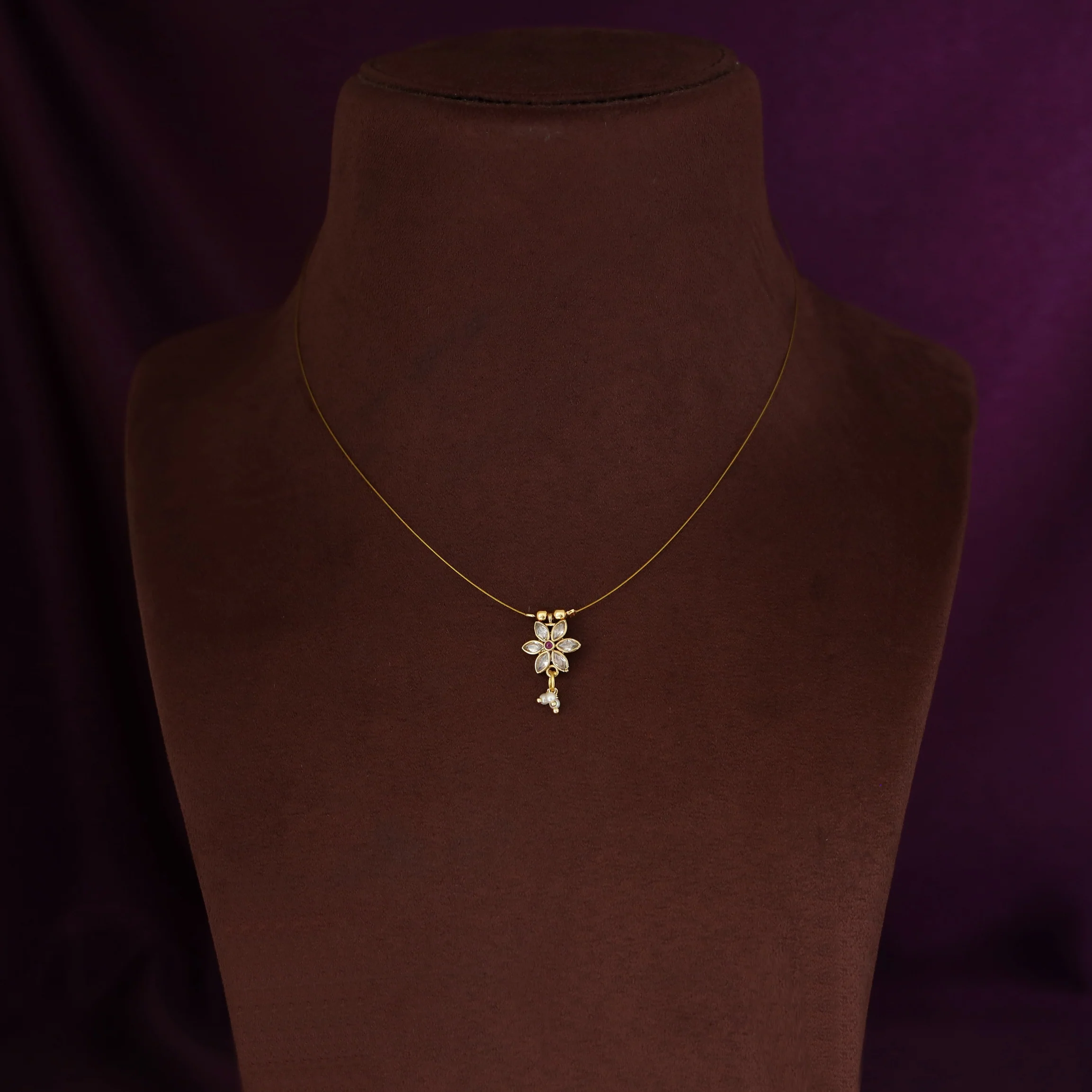 Jashira Cluster Pearl Flower String Neckpiece - Image 7
