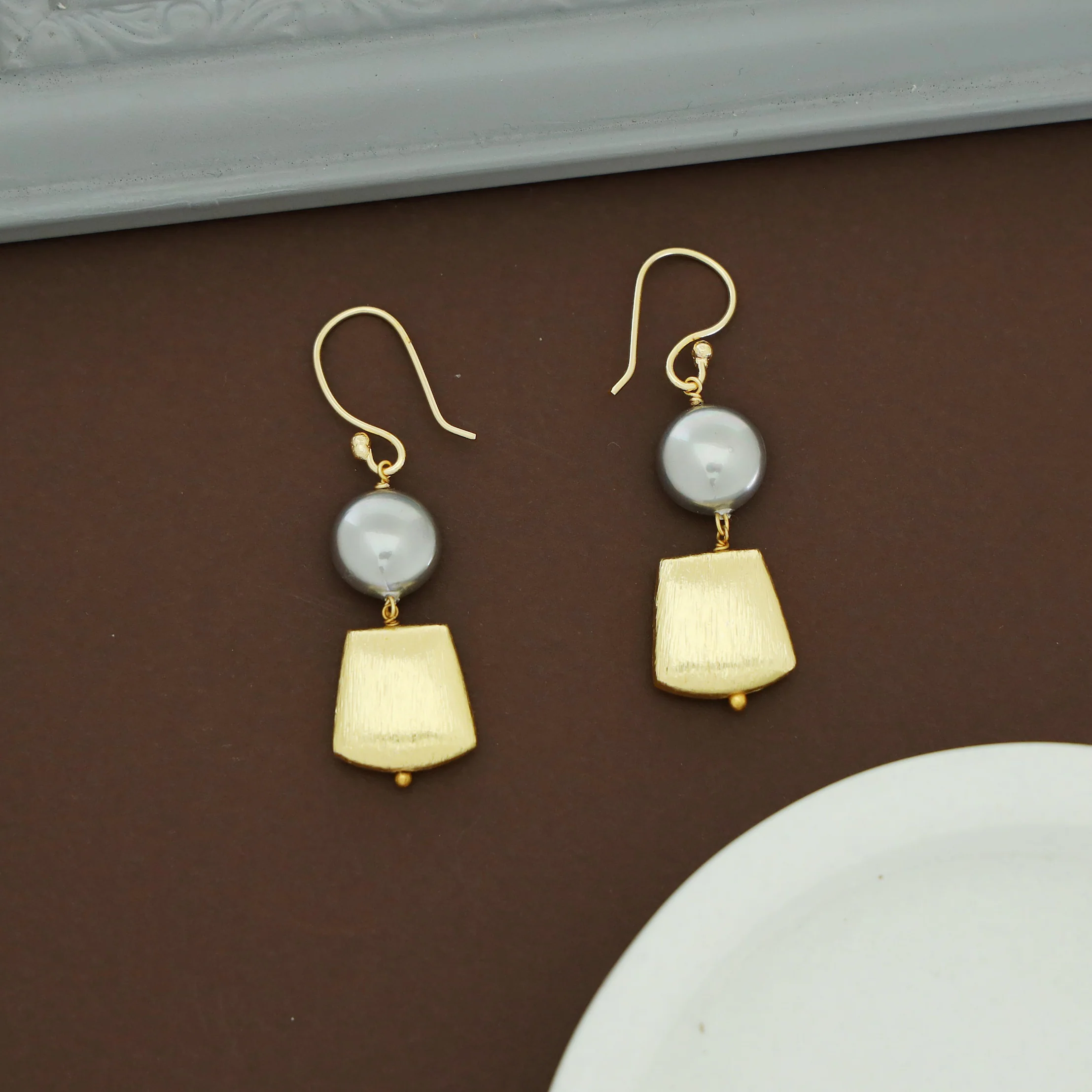 Jaynee Golden Textured Pearl Drop - Image 3