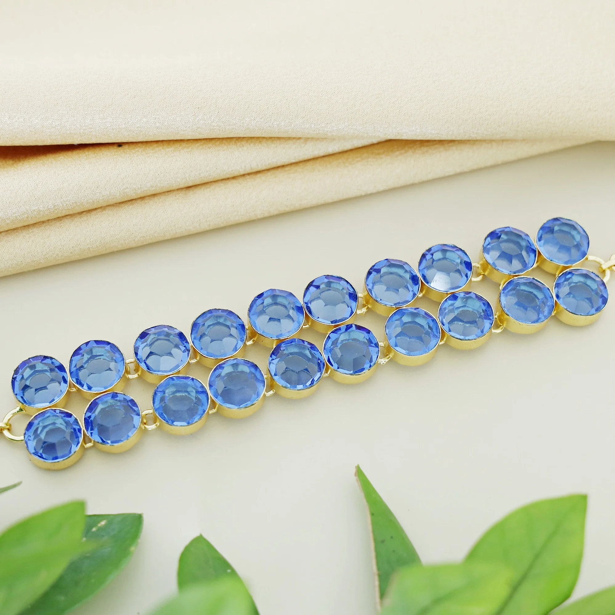 Jazlyn Glossy Stone Choker - Image 3