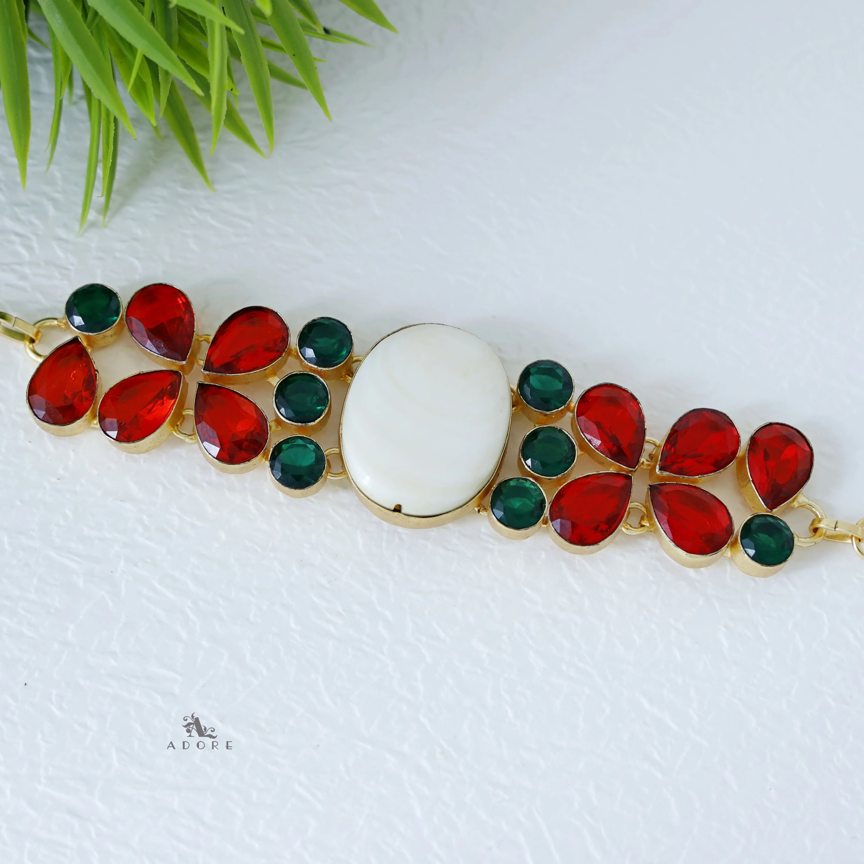 Jazna Awara Neckpiece - Image 3