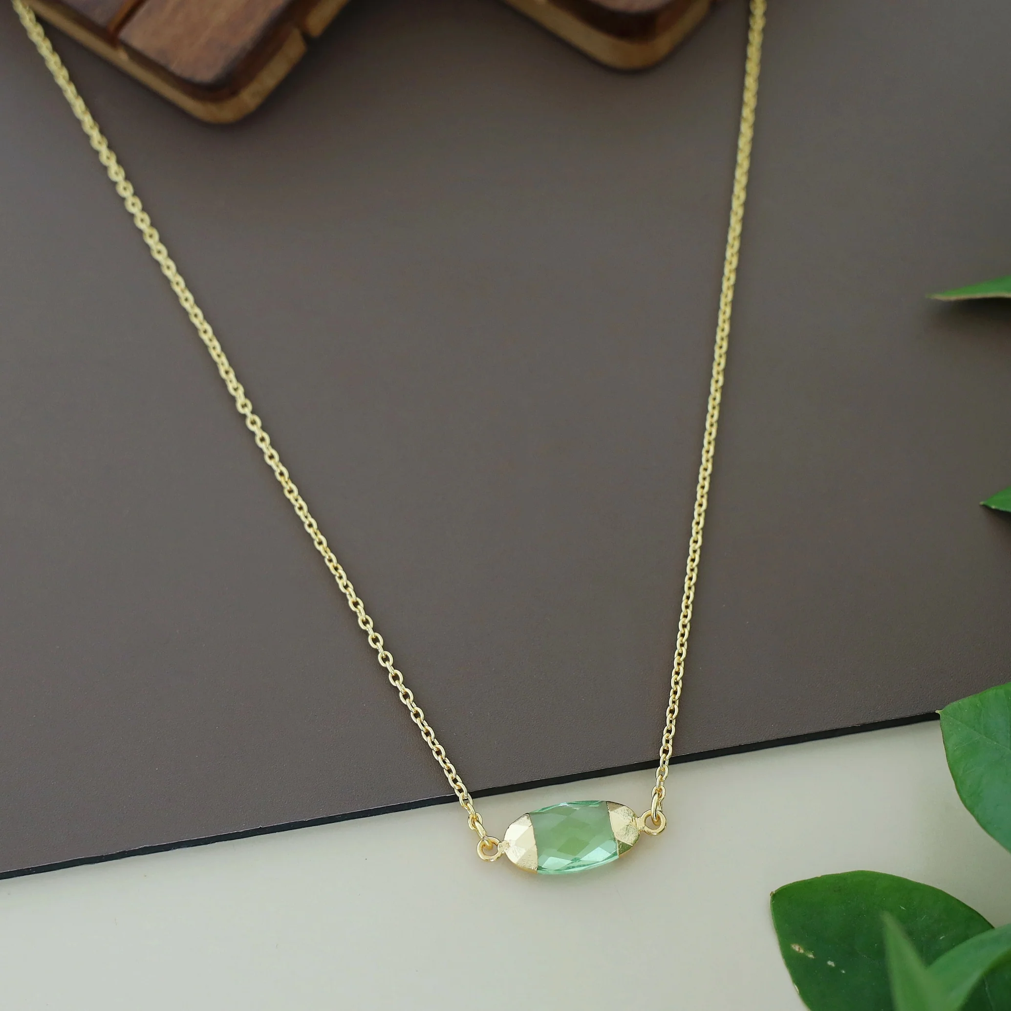 Jiniya Single Glossy Neckpiece - Image 9