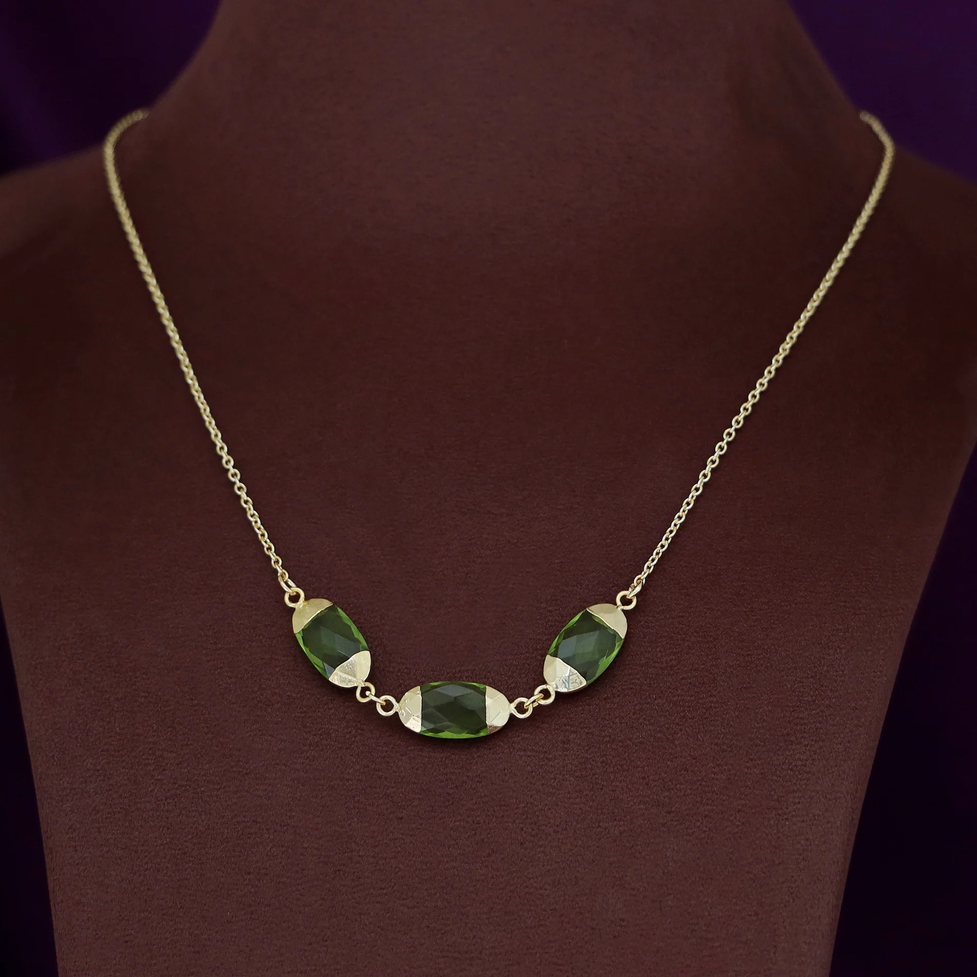 Jiniya Tri Glossy Neckpiece - Image 2
